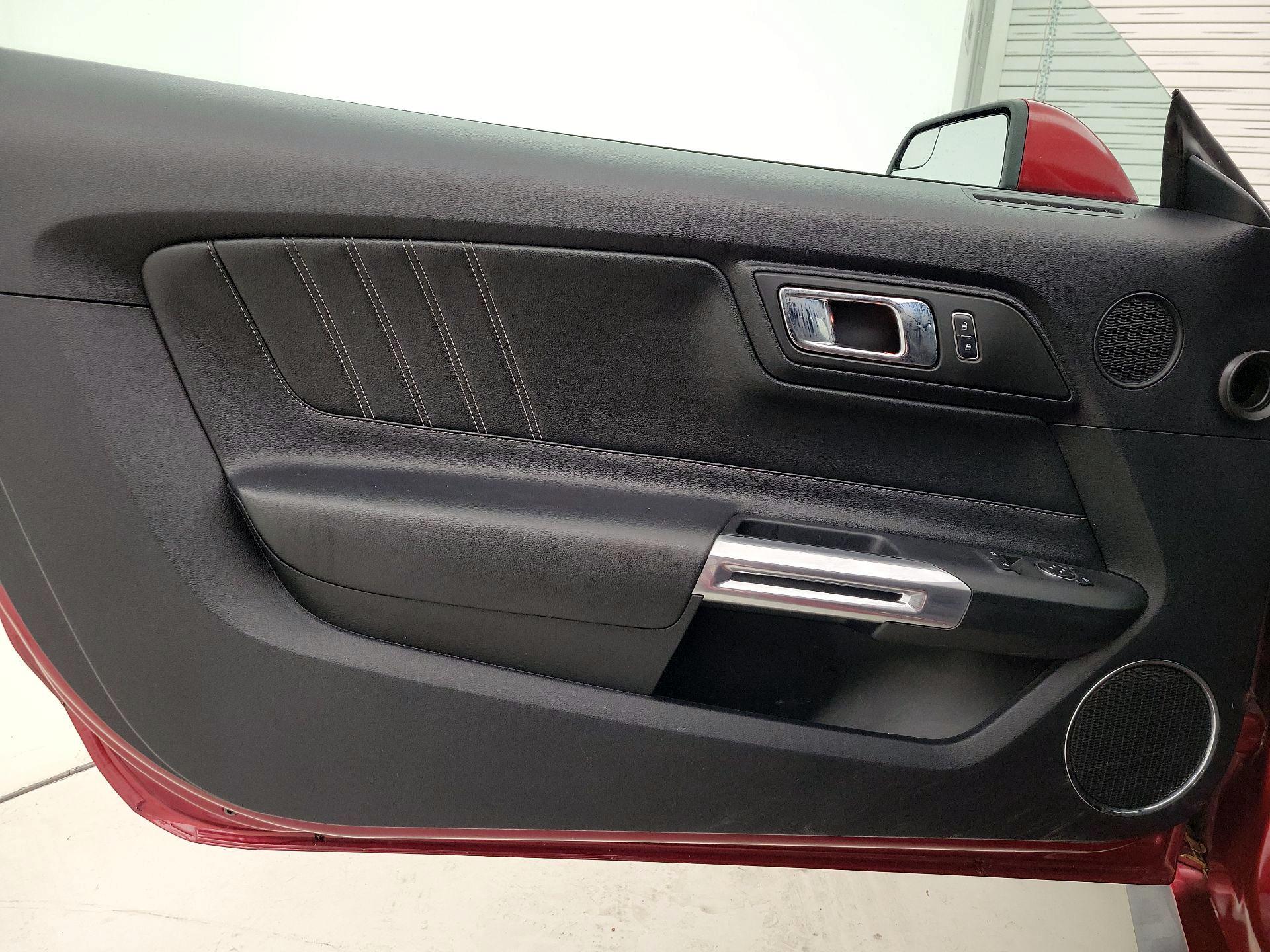 Thumbnail: 2015 Ford Mustang - 12