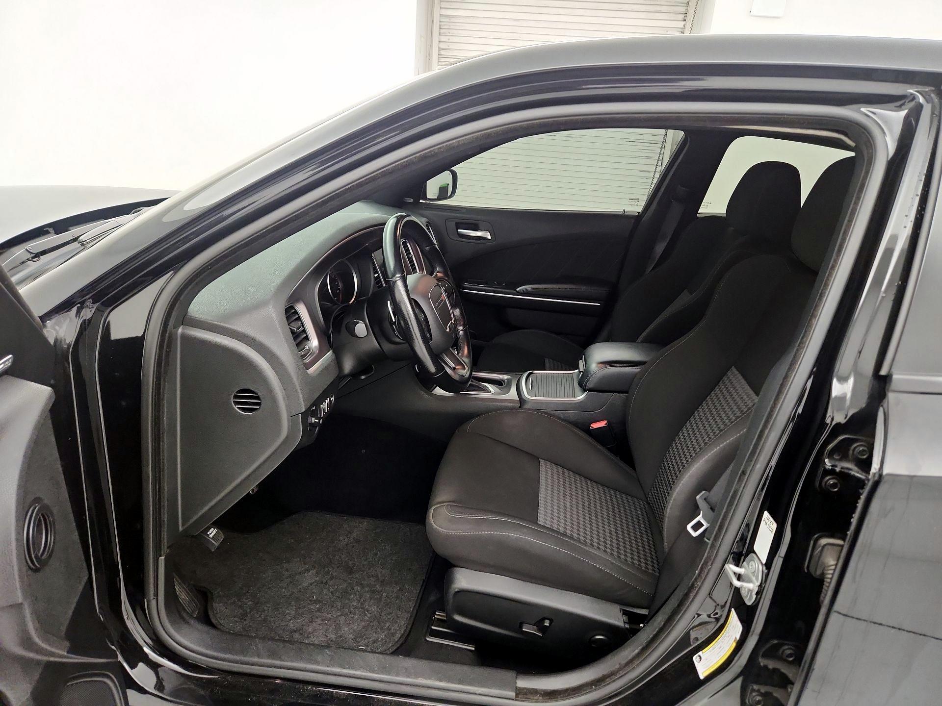 Thumbnail: 2022 Dodge Charger - 11