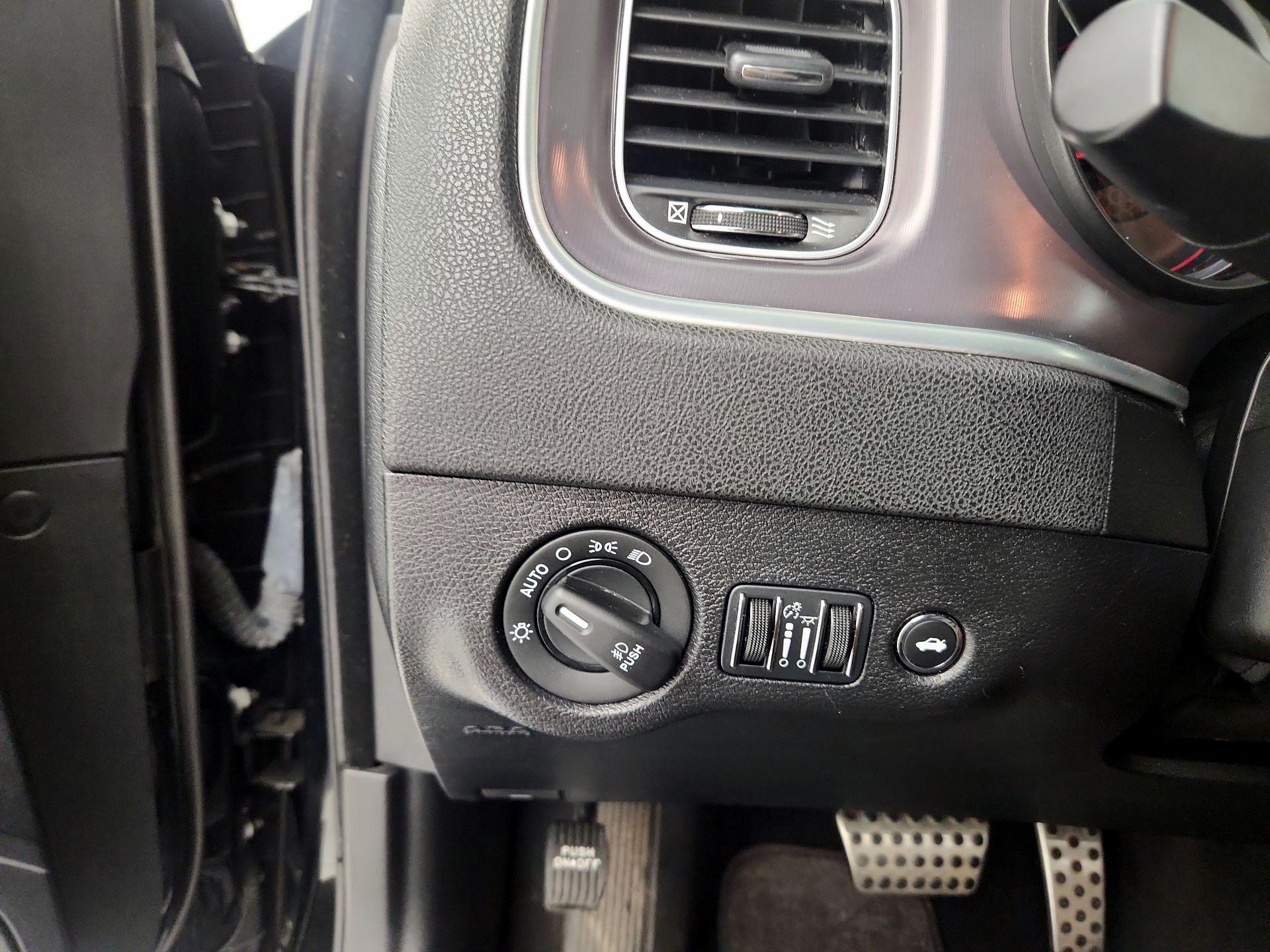 Thumbnail: 2022 Dodge Charger - 13