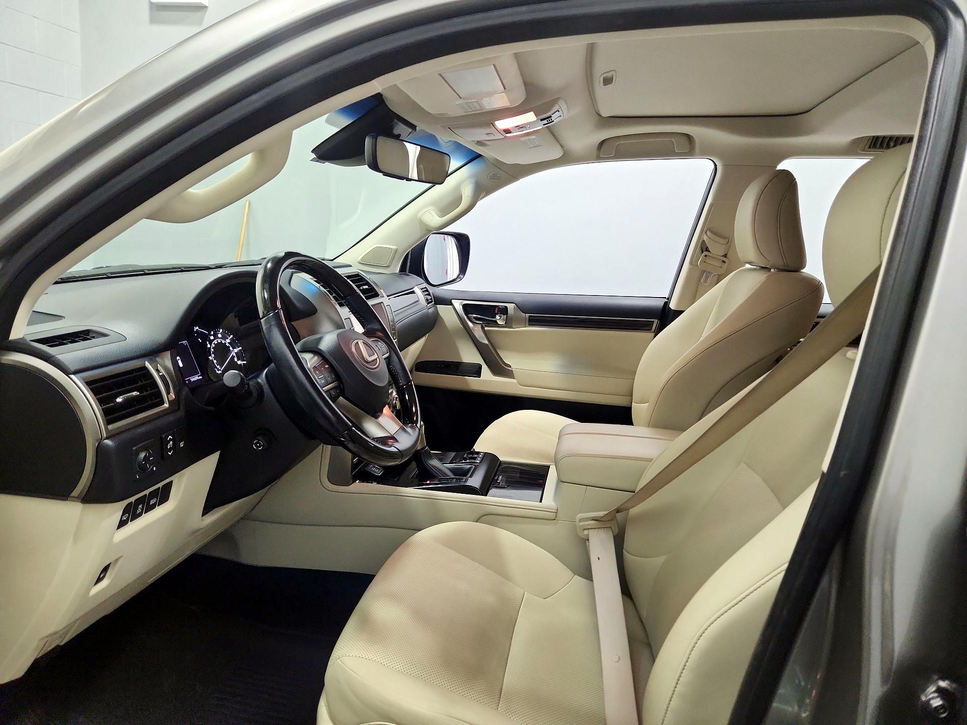 Thumbnail: 2020 Lexus GX - 11