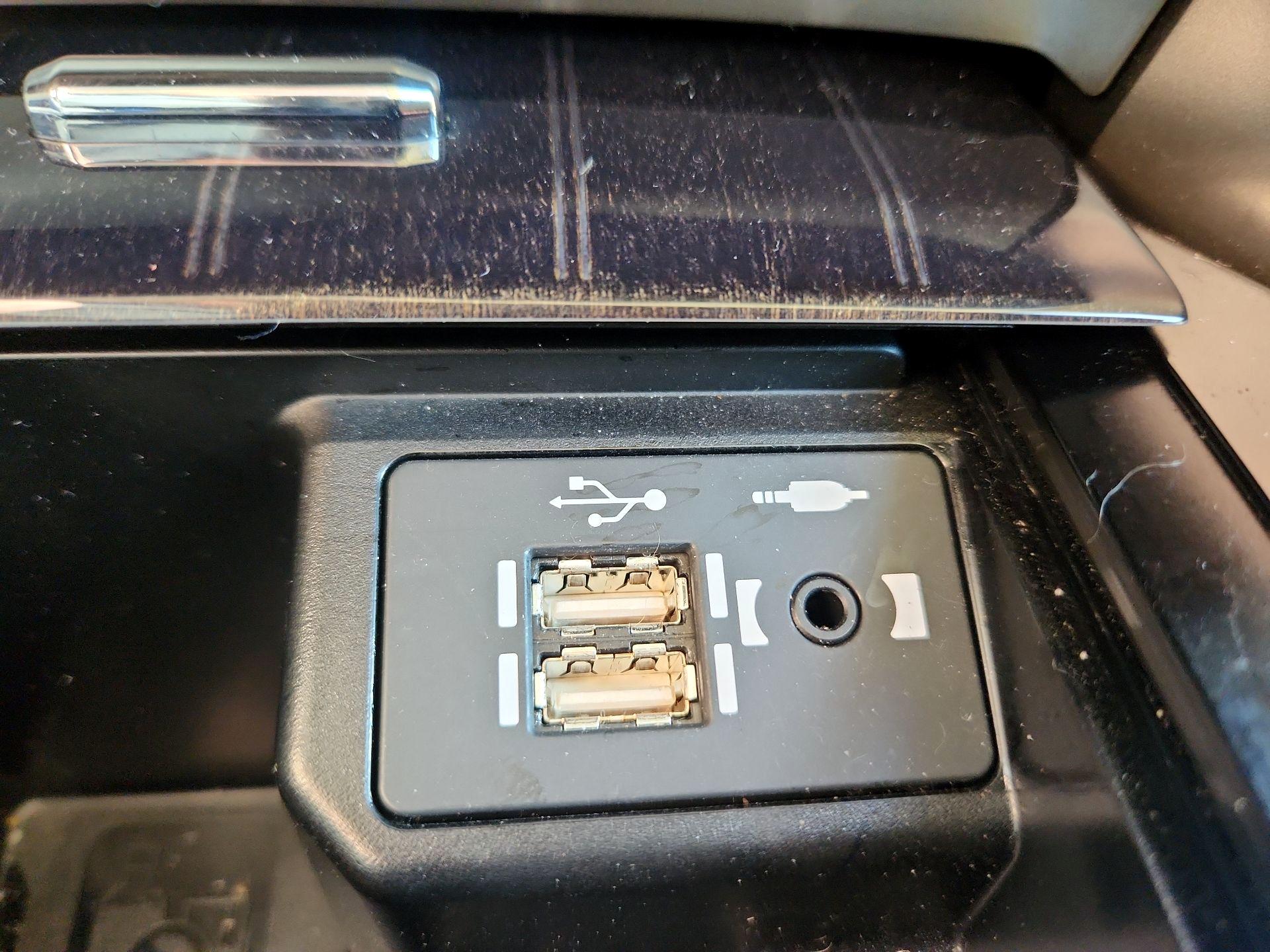 Thumbnail: 2020 Lexus GX - 19