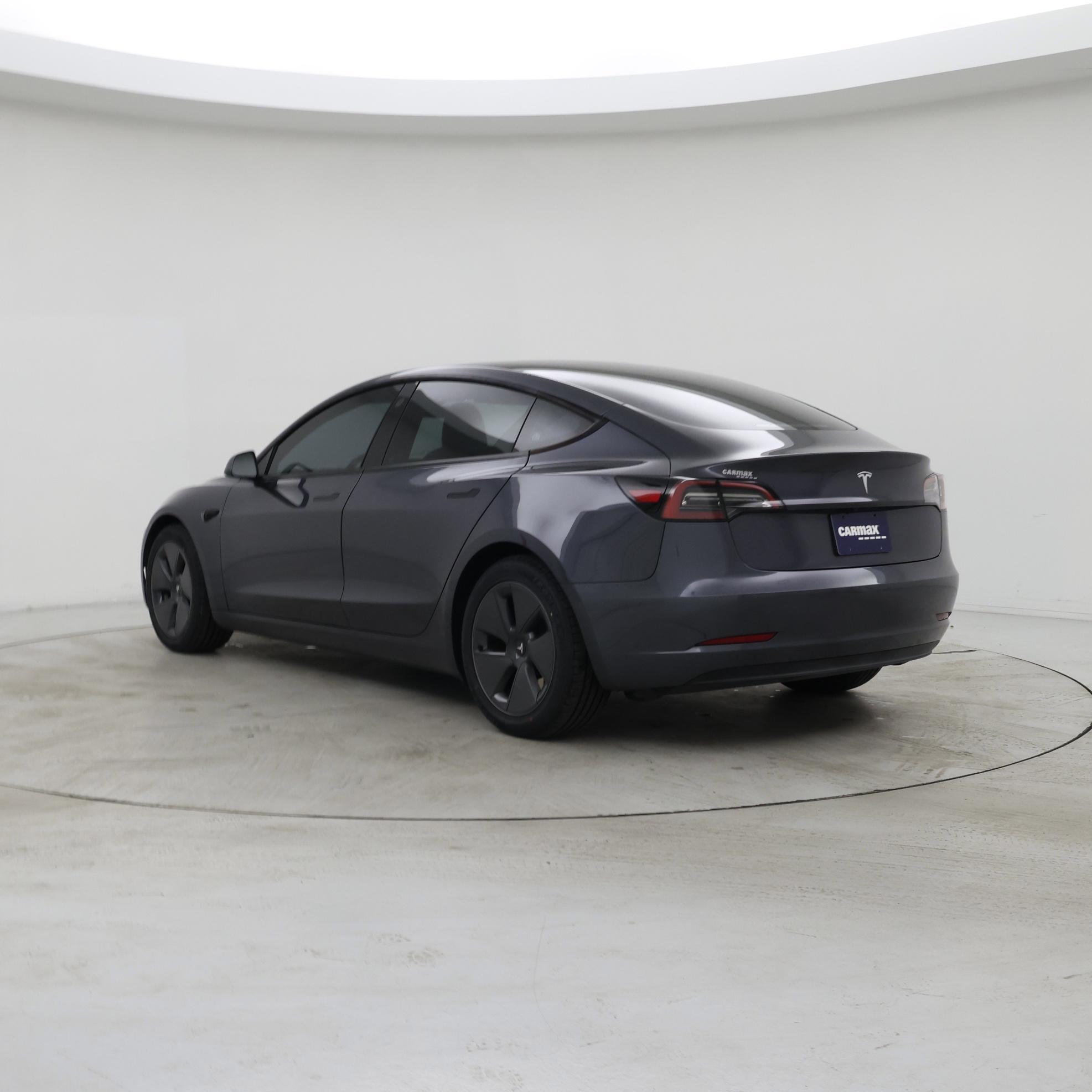 Thumbnail: 2023 Tesla Model 3 - 2