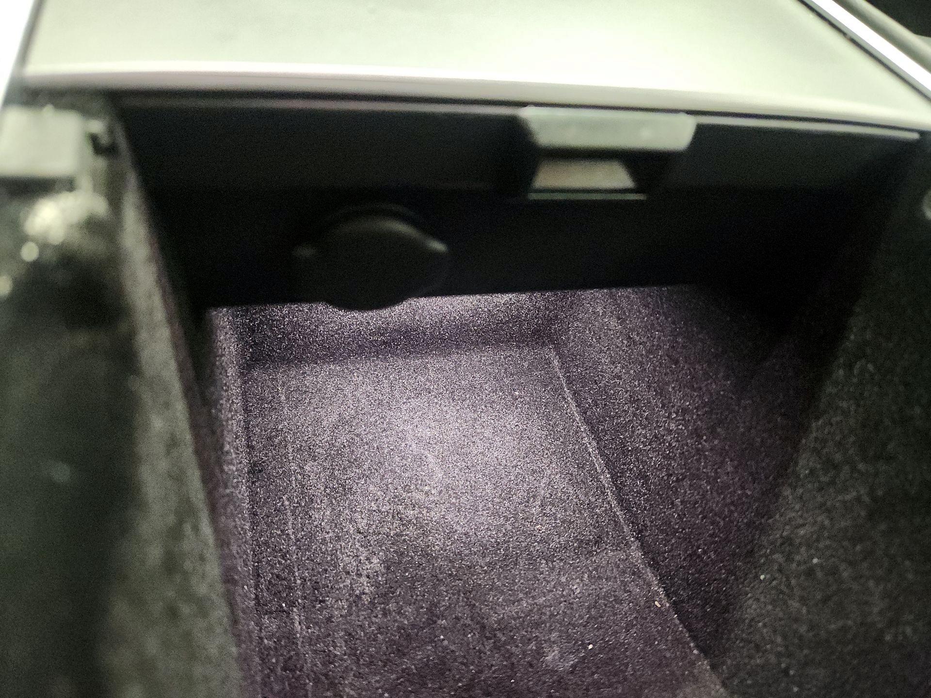 Thumbnail: 2023 Tesla Model 3 - 19