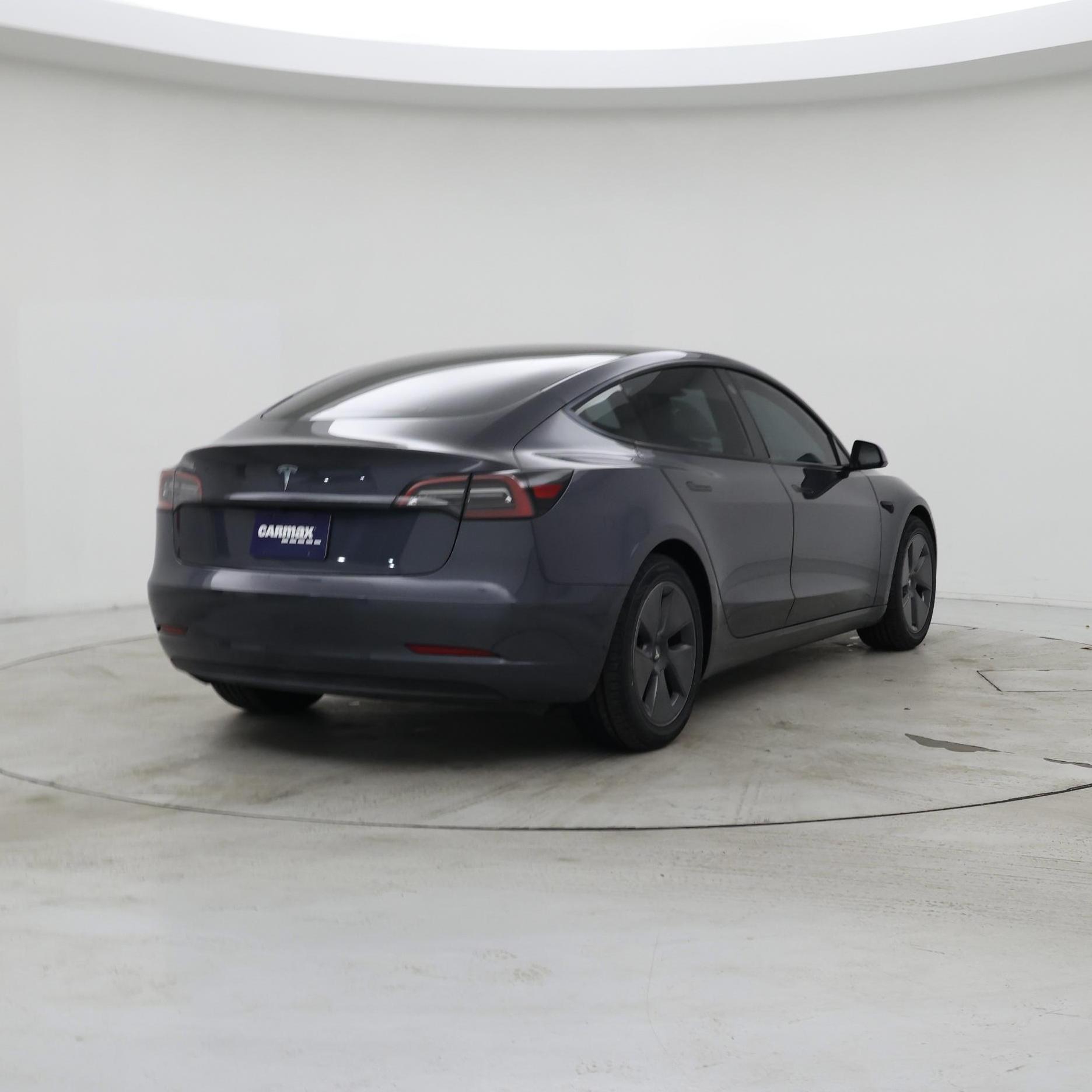 Thumbnail: 2023 Tesla Model 3 - 8