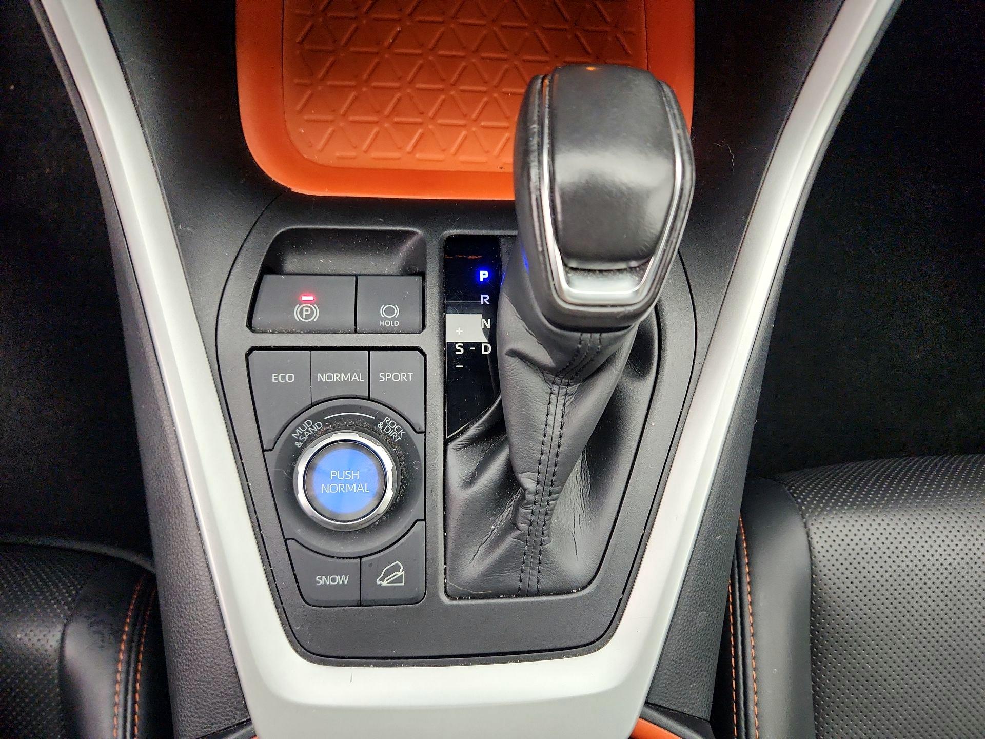 Thumbnail: 2019 Toyota RAV4 - 17