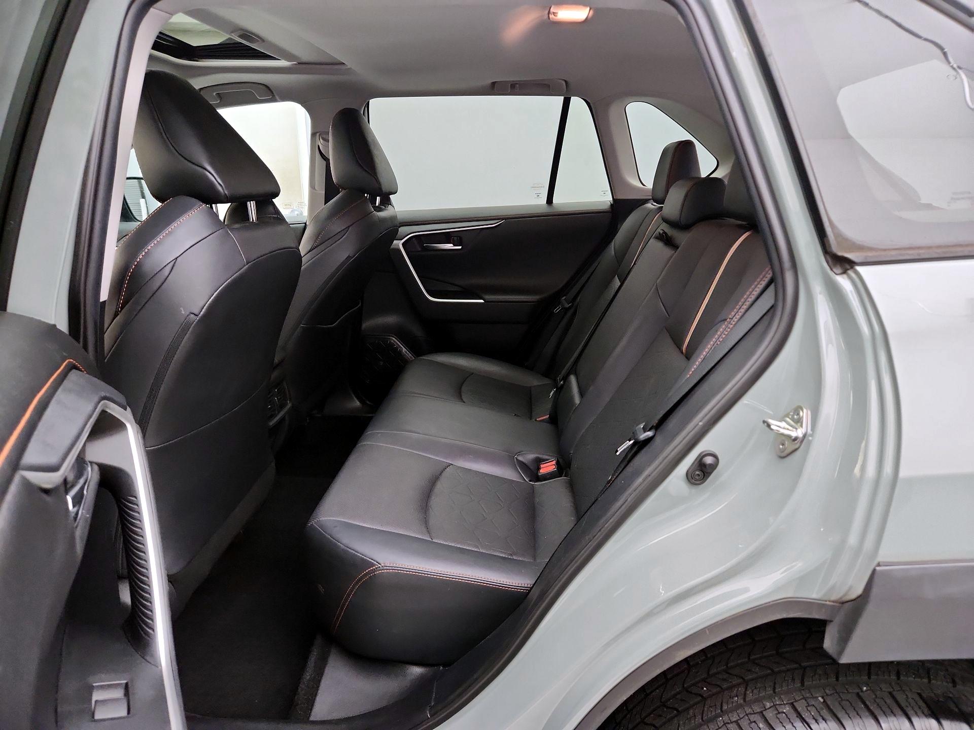 Thumbnail: 2019 Toyota RAV4 - 20