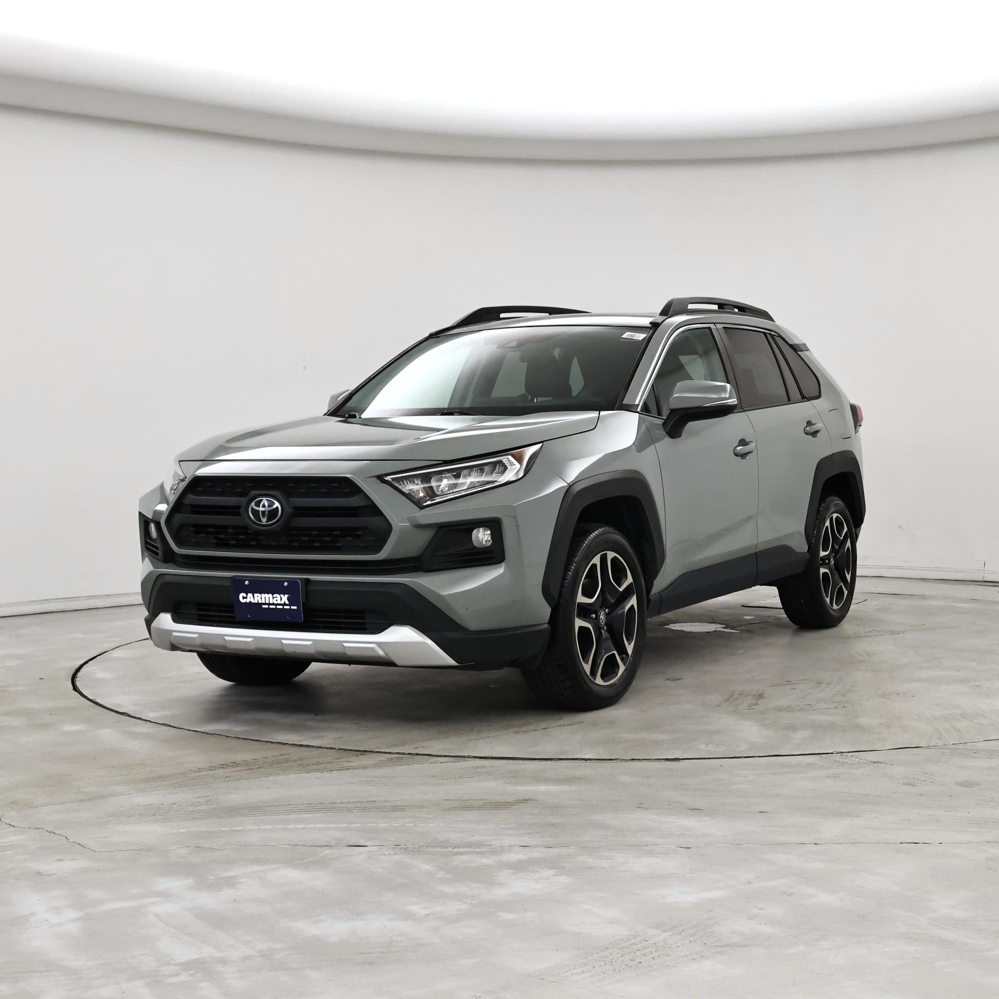 Thumbnail: 2019 Toyota RAV4 - 4