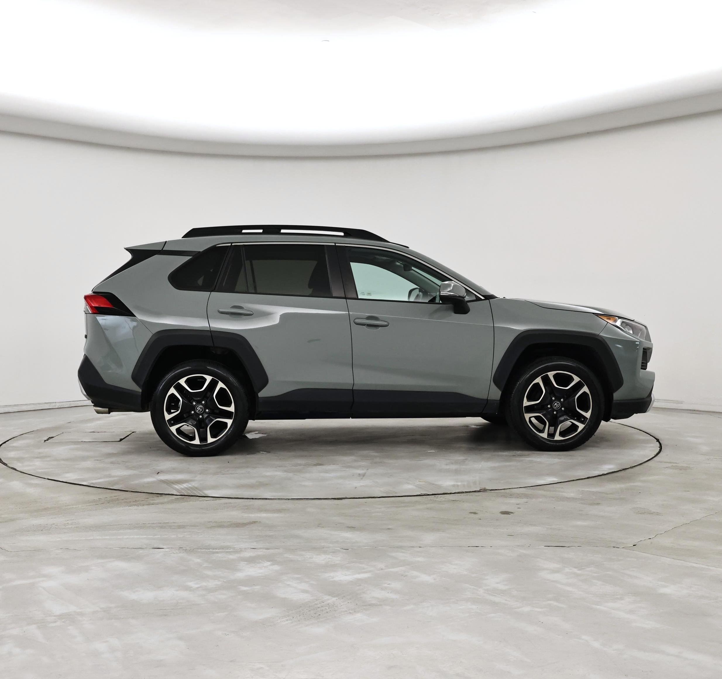 Thumbnail: 2019 Toyota RAV4 - 7