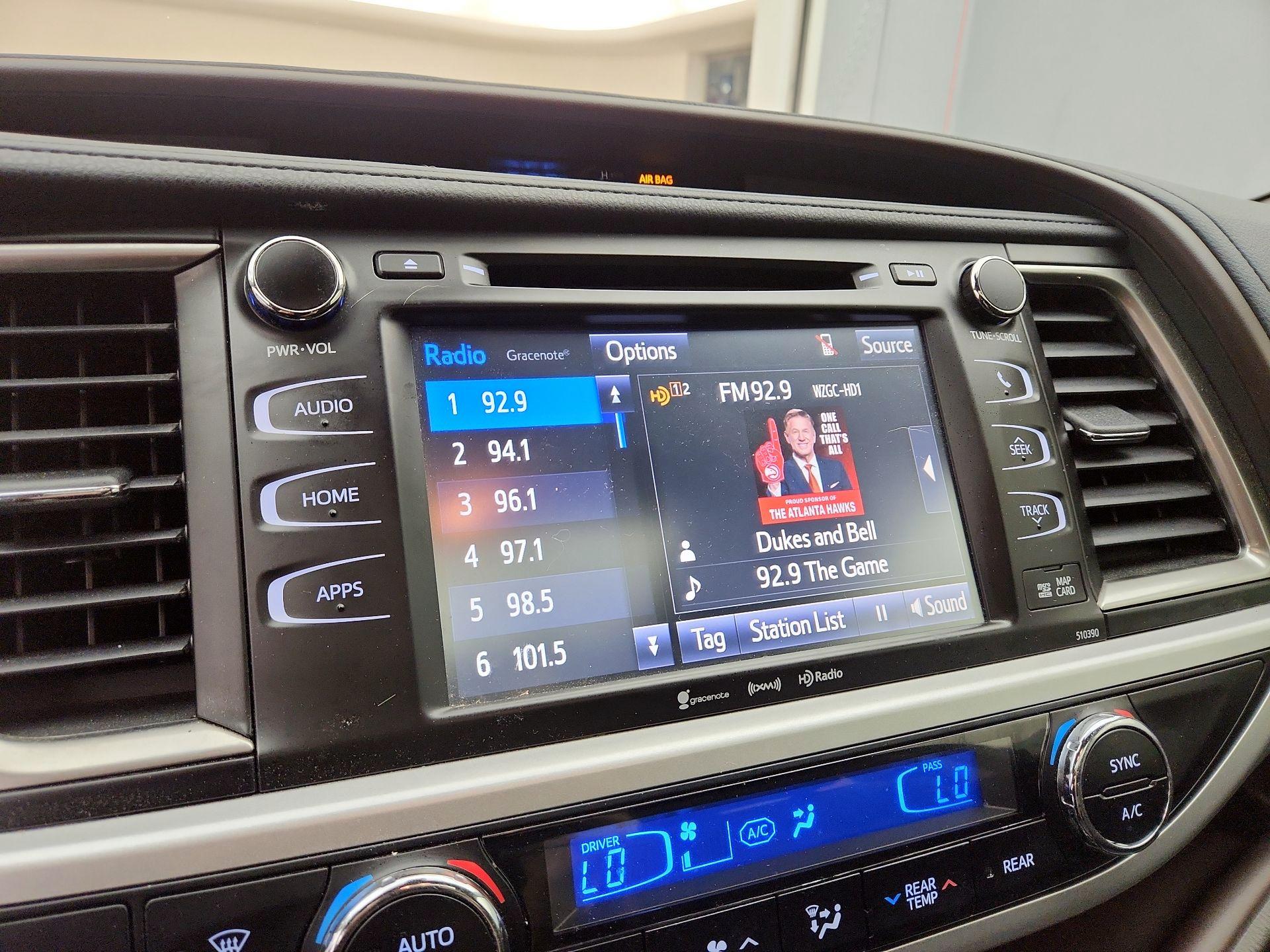 Thumbnail: 2019 Toyota Highlander - 16