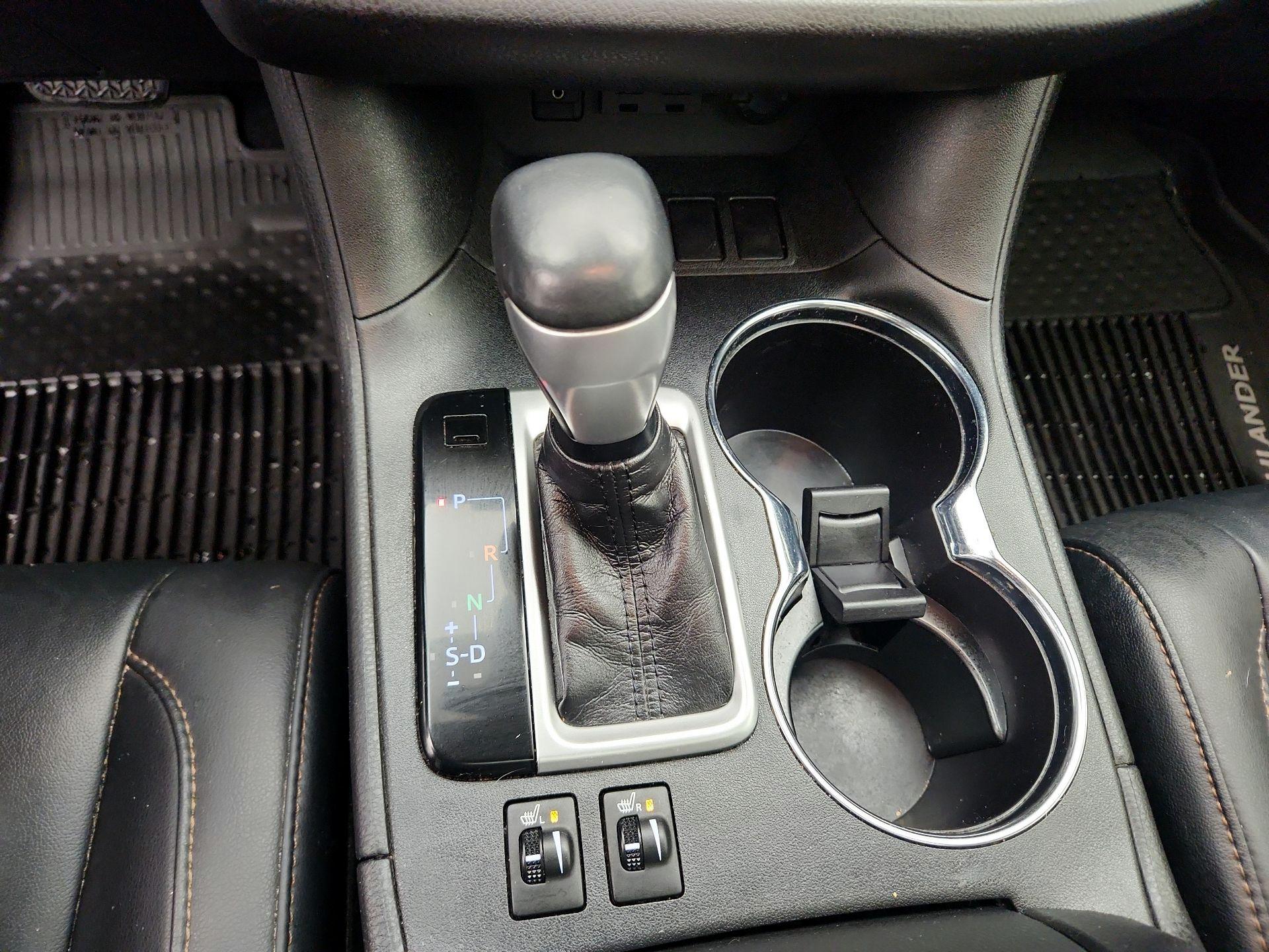 Thumbnail: 2019 Toyota Highlander - 18