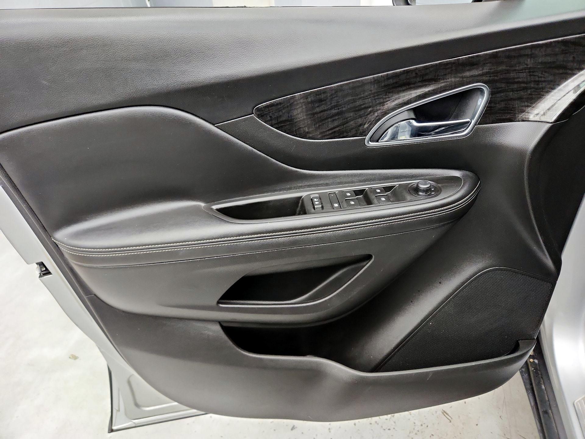 Thumbnail: 2015 Buick Encore - 12