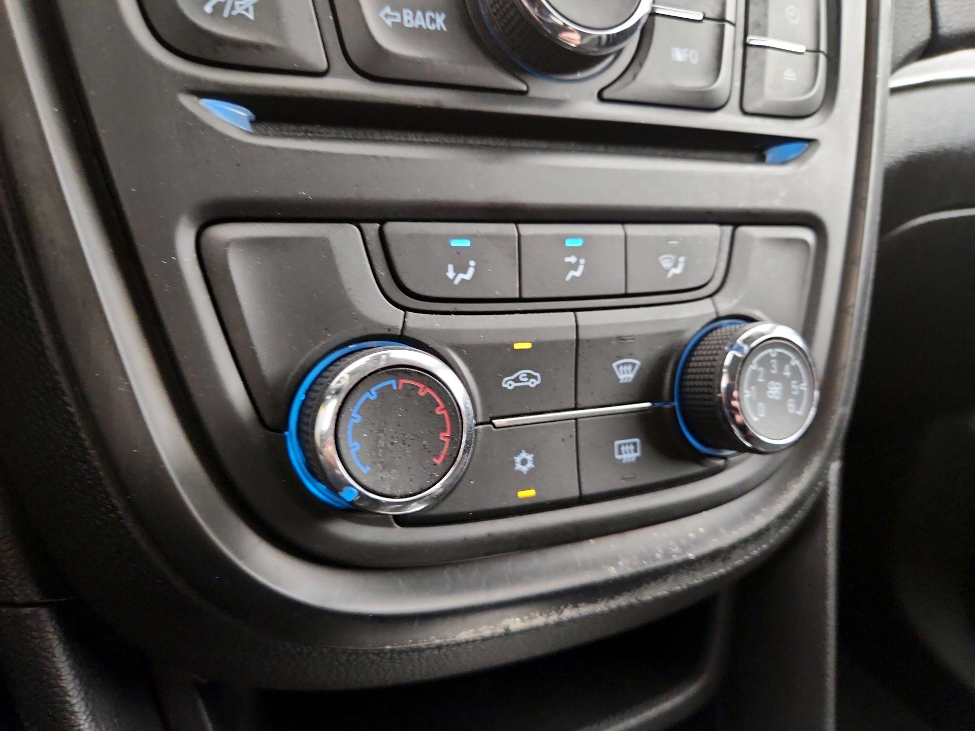 Thumbnail: 2015 Buick Encore - 16