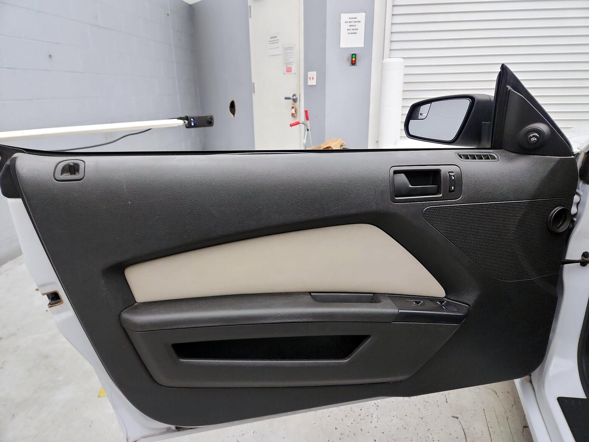 Thumbnail: 2014 Ford Mustang - 12