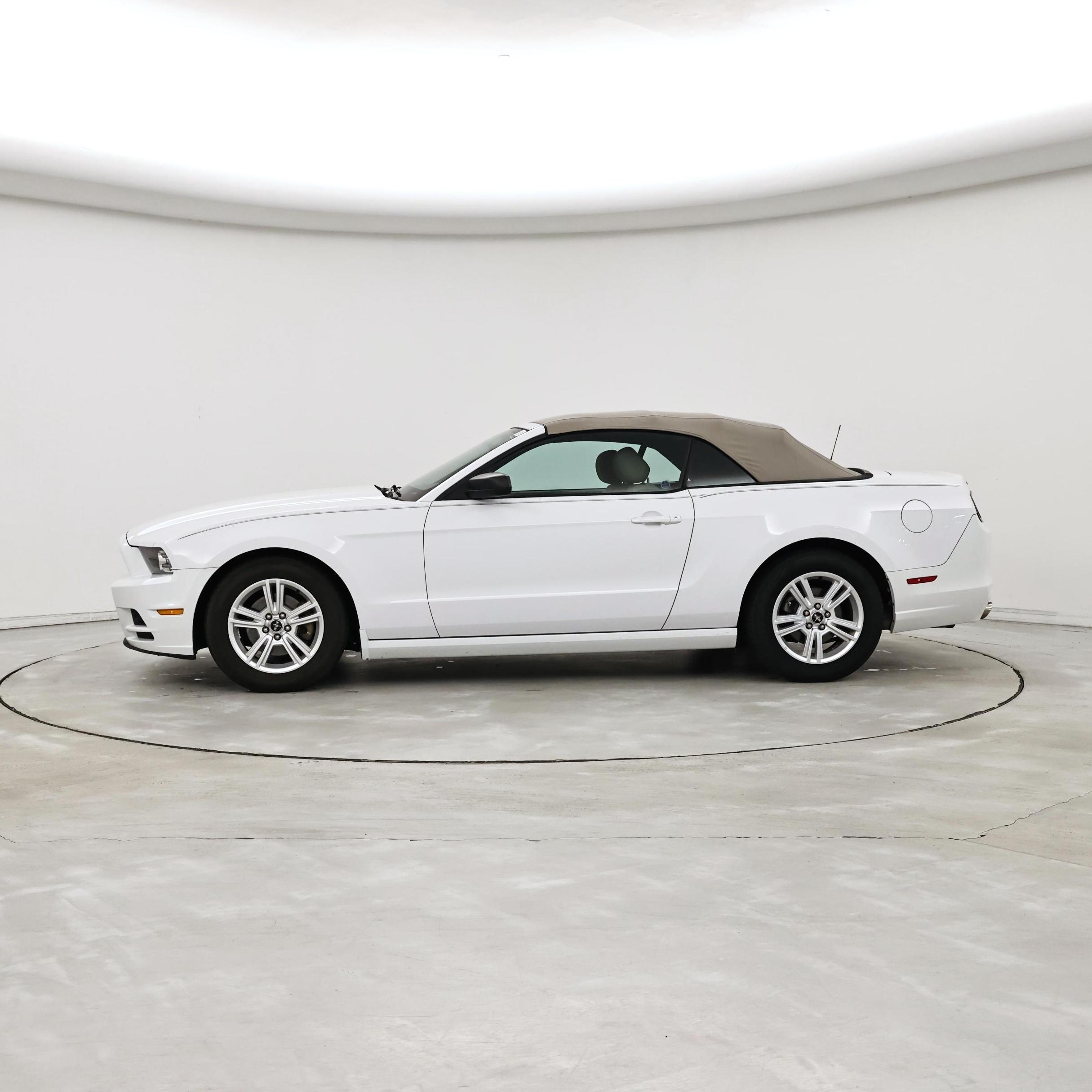 Thumbnail: 2014 Ford Mustang - 3