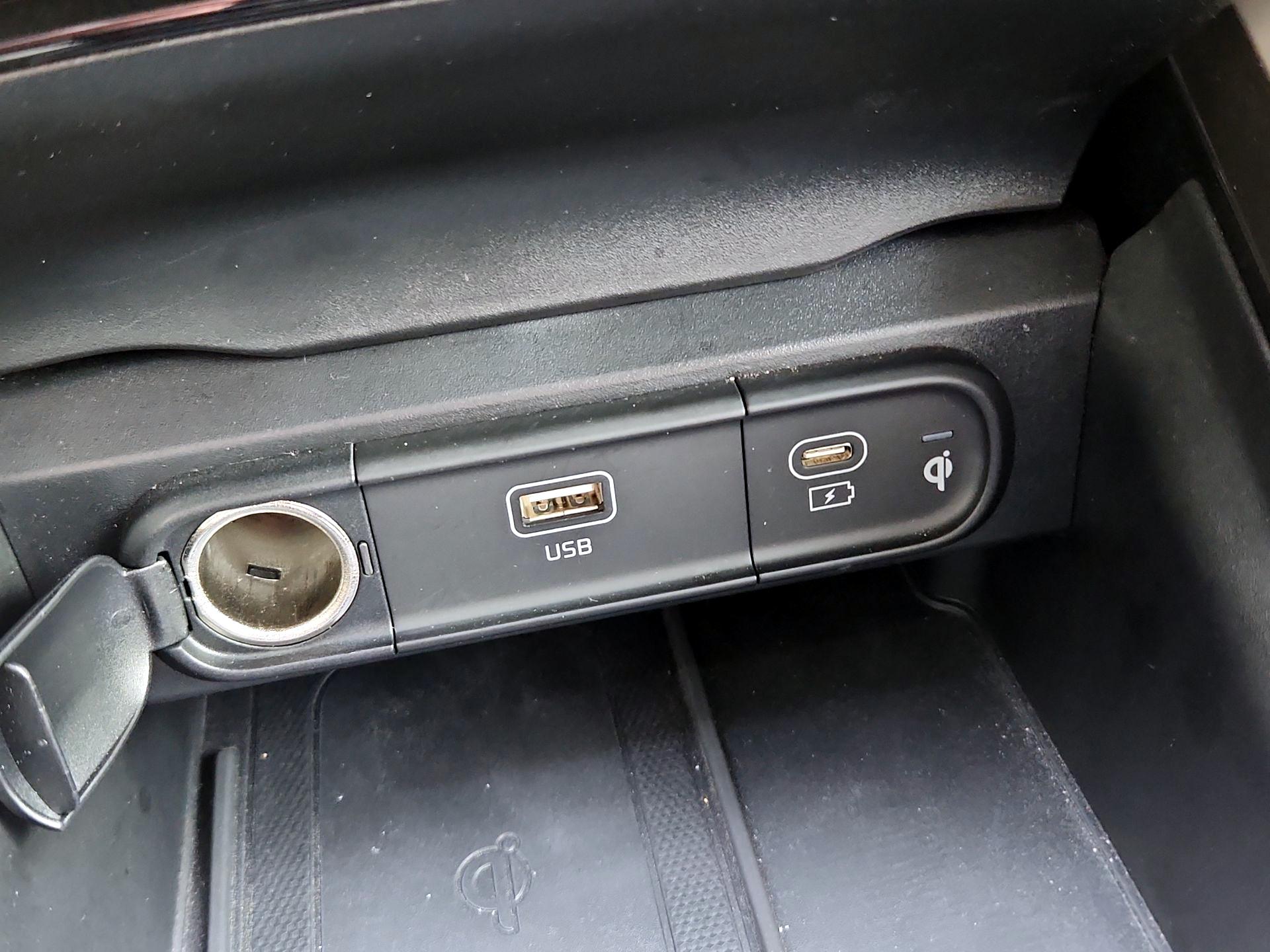 Thumbnail: 2024 Kia Telluride - 19