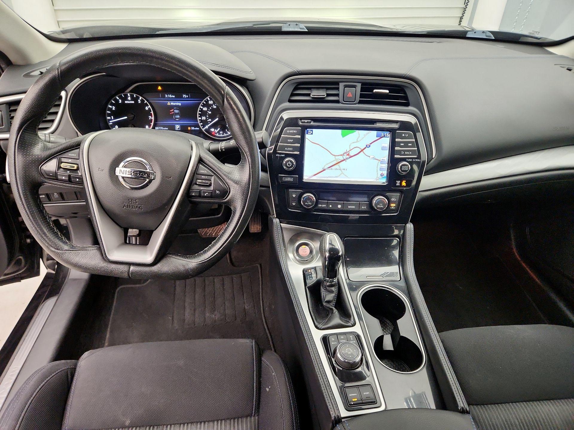Thumbnail: 2016 Nissan Maxima - 9