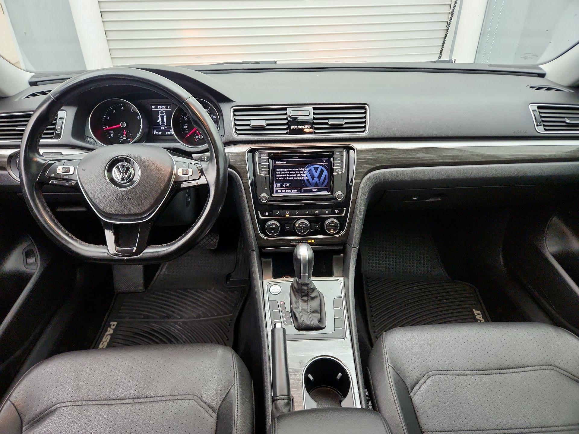 Thumbnail: 2018 Volkswagen Passat - 9