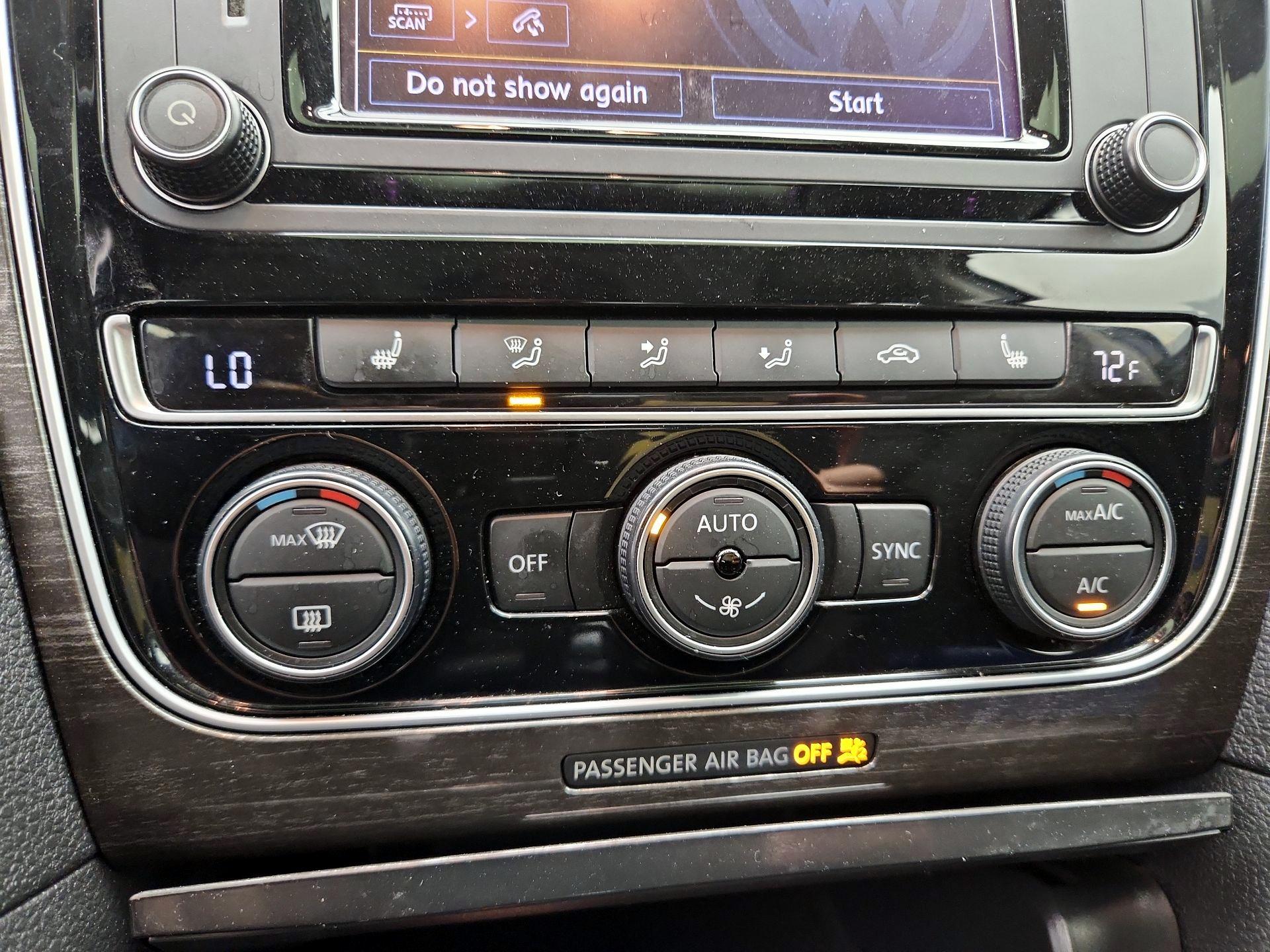 Thumbnail: 2018 Volkswagen Passat - 16