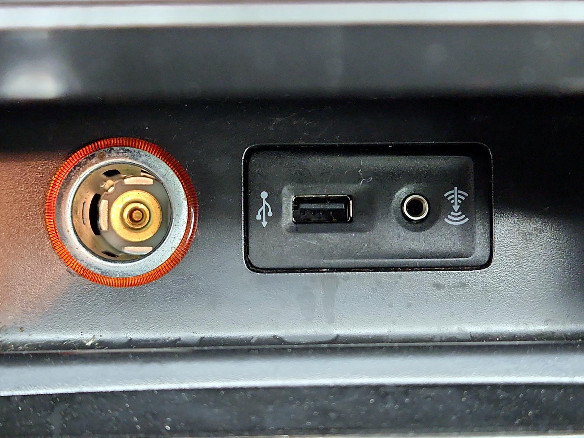 Thumbnail: 2018 Volkswagen Passat - 18