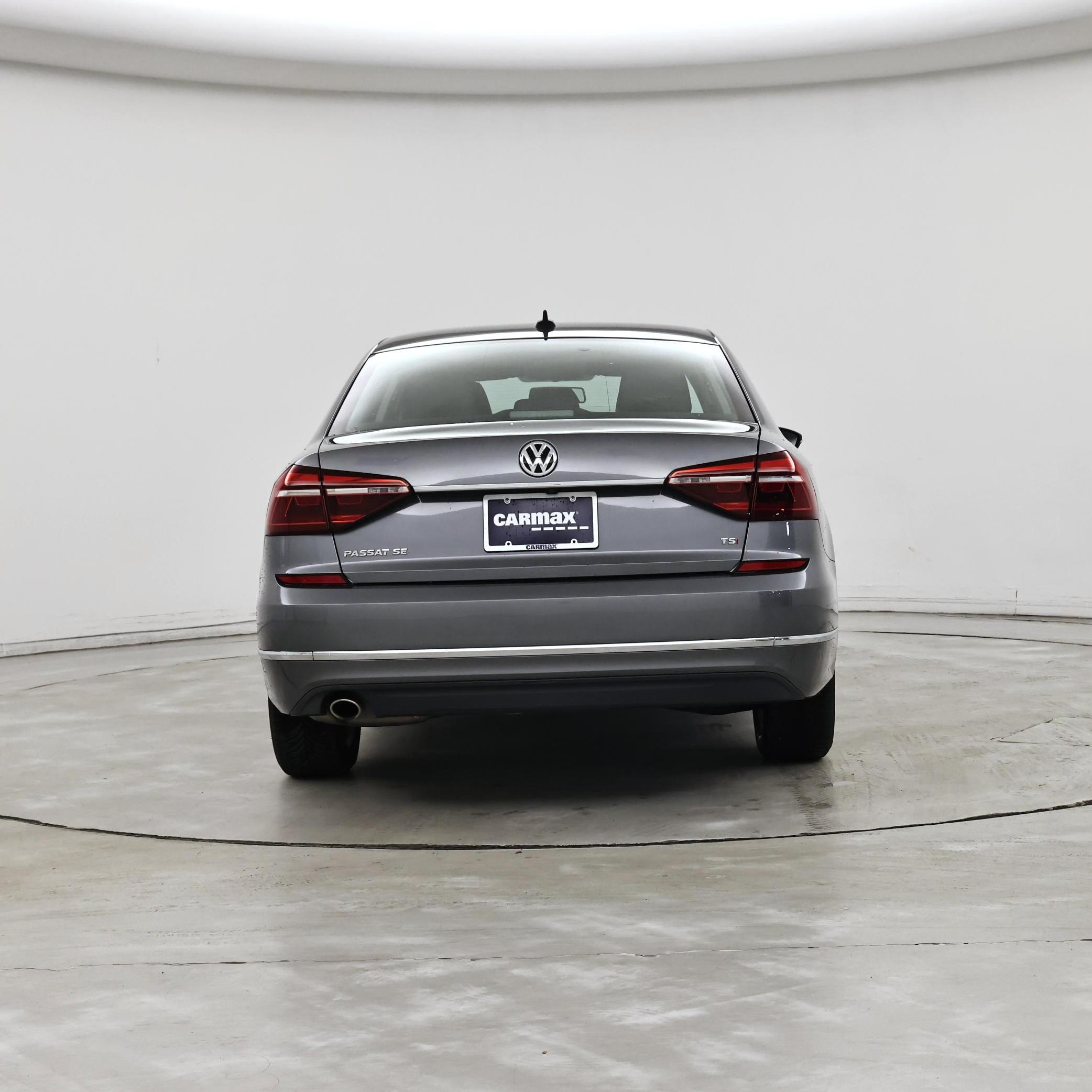 Thumbnail: 2018 Volkswagen Passat - 6