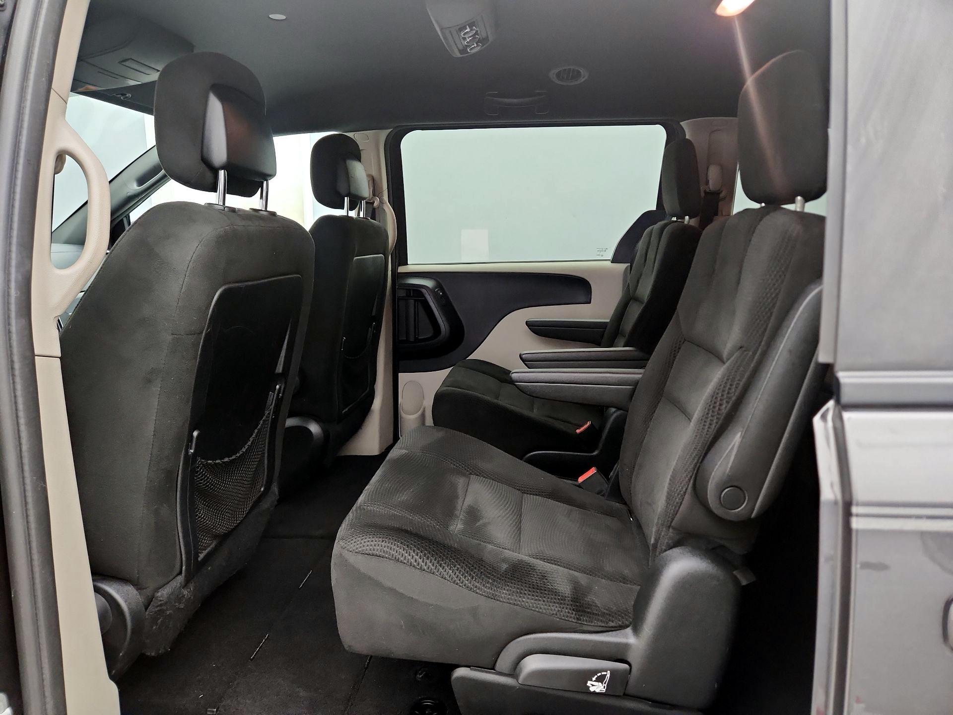 Thumbnail: 2017 Dodge Grand Caravan - 17