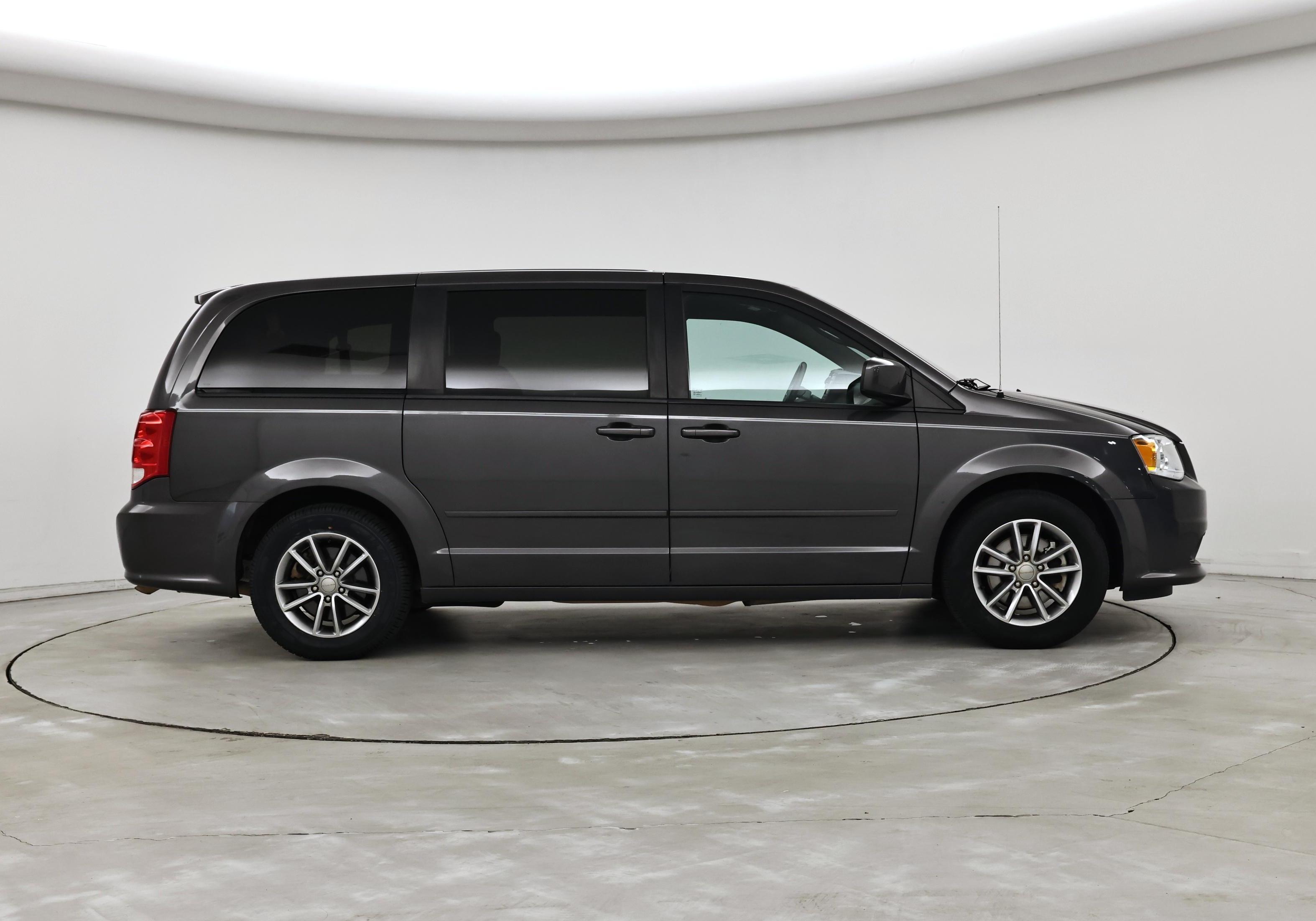 Thumbnail: 2017 Dodge Grand Caravan - 7