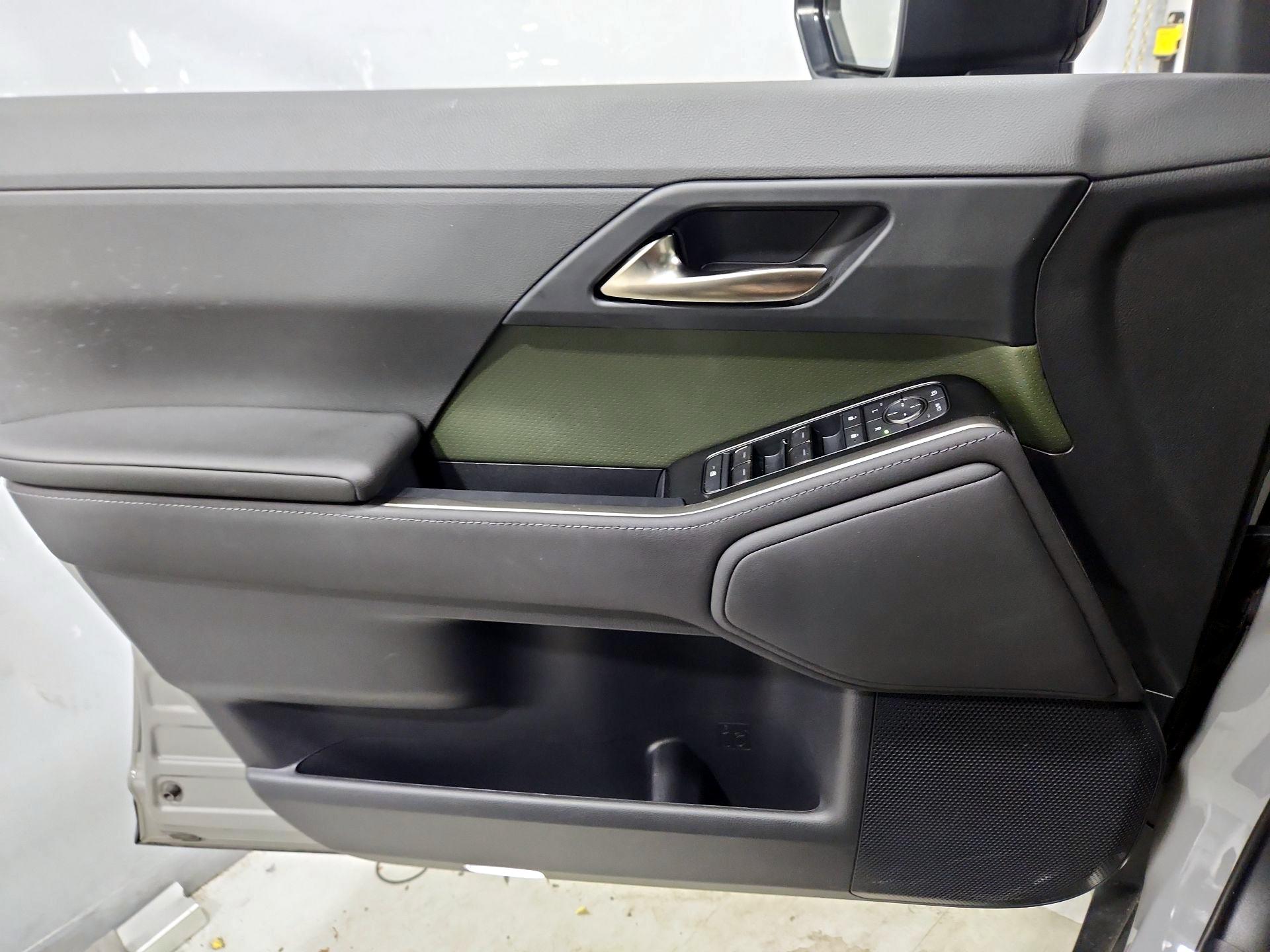 Thumbnail: 2024 Lexus GX - 12