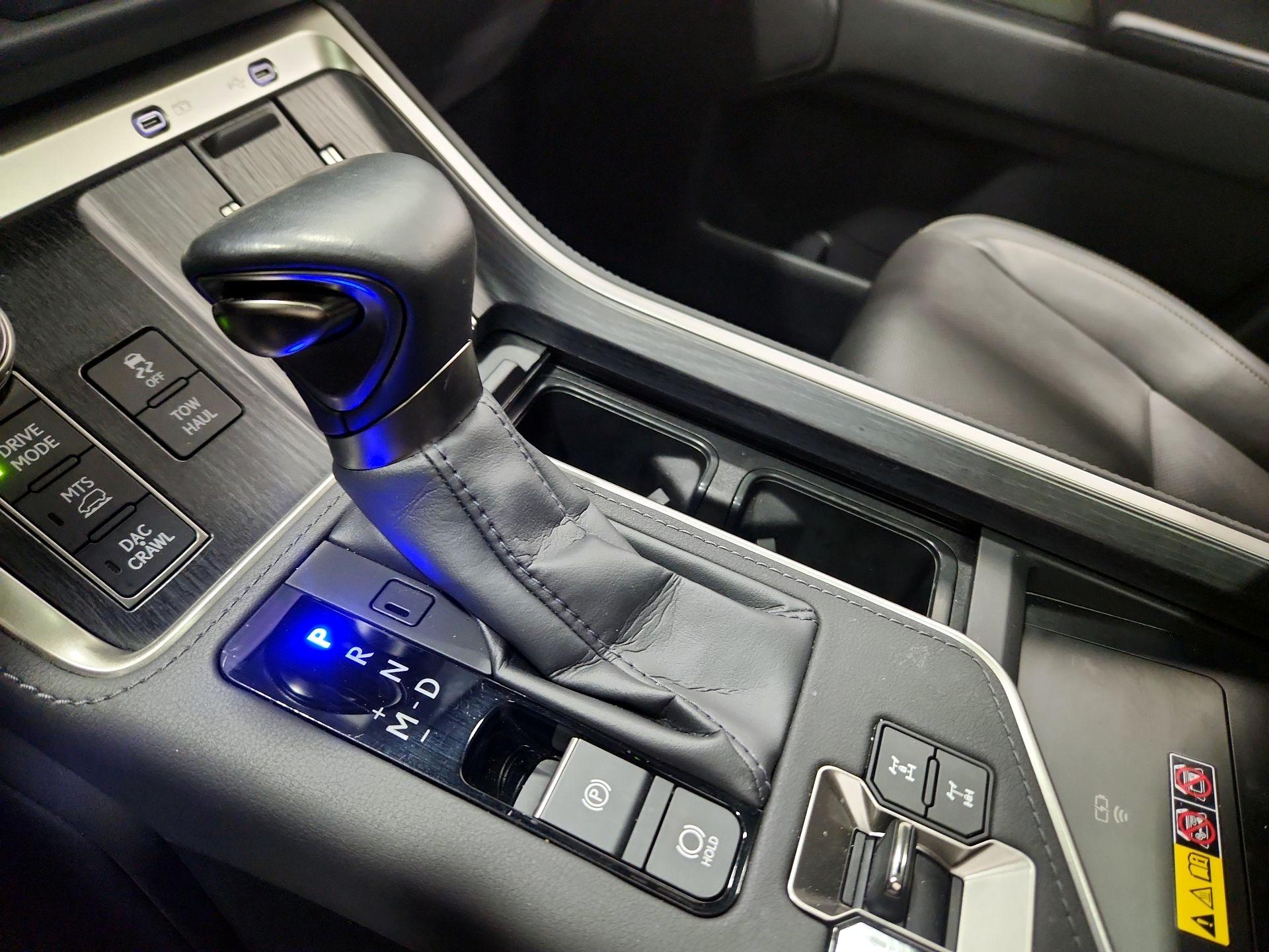 Thumbnail: 2024 Lexus GX - 18