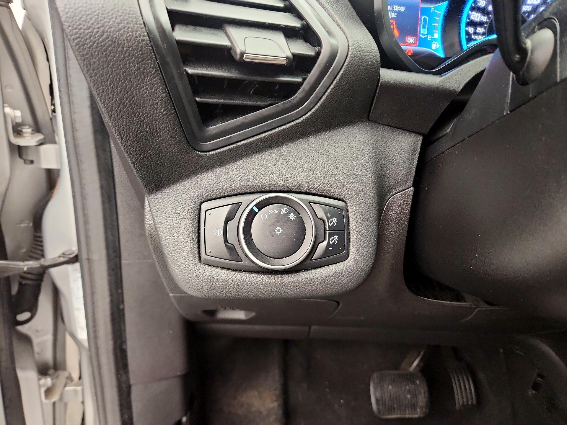 Thumbnail: 2016 Ford C-Max - 13