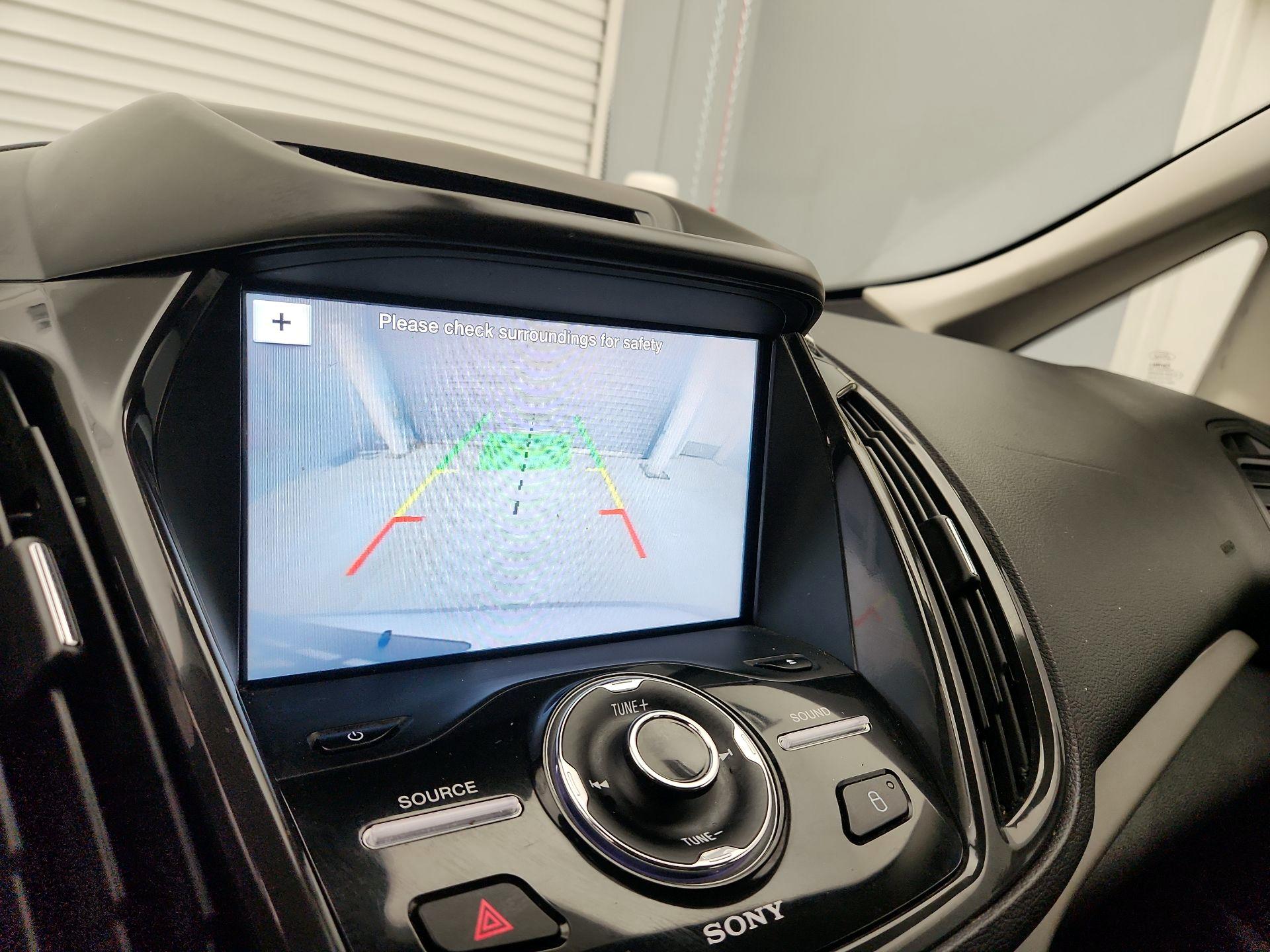 Thumbnail: 2016 Ford C-Max - 15