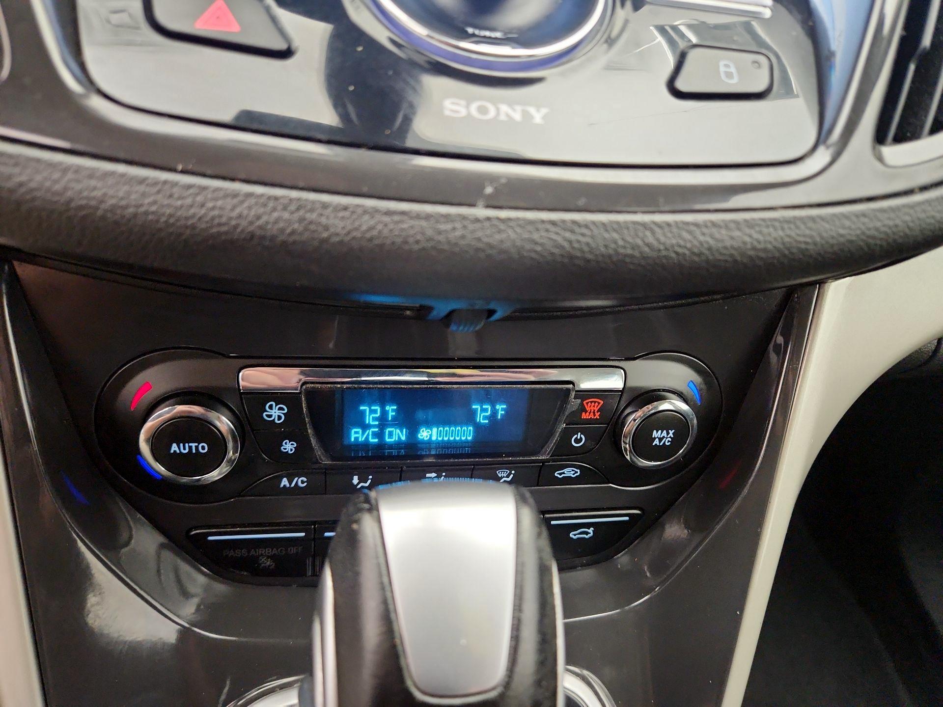 Thumbnail: 2016 Ford C-Max - 17