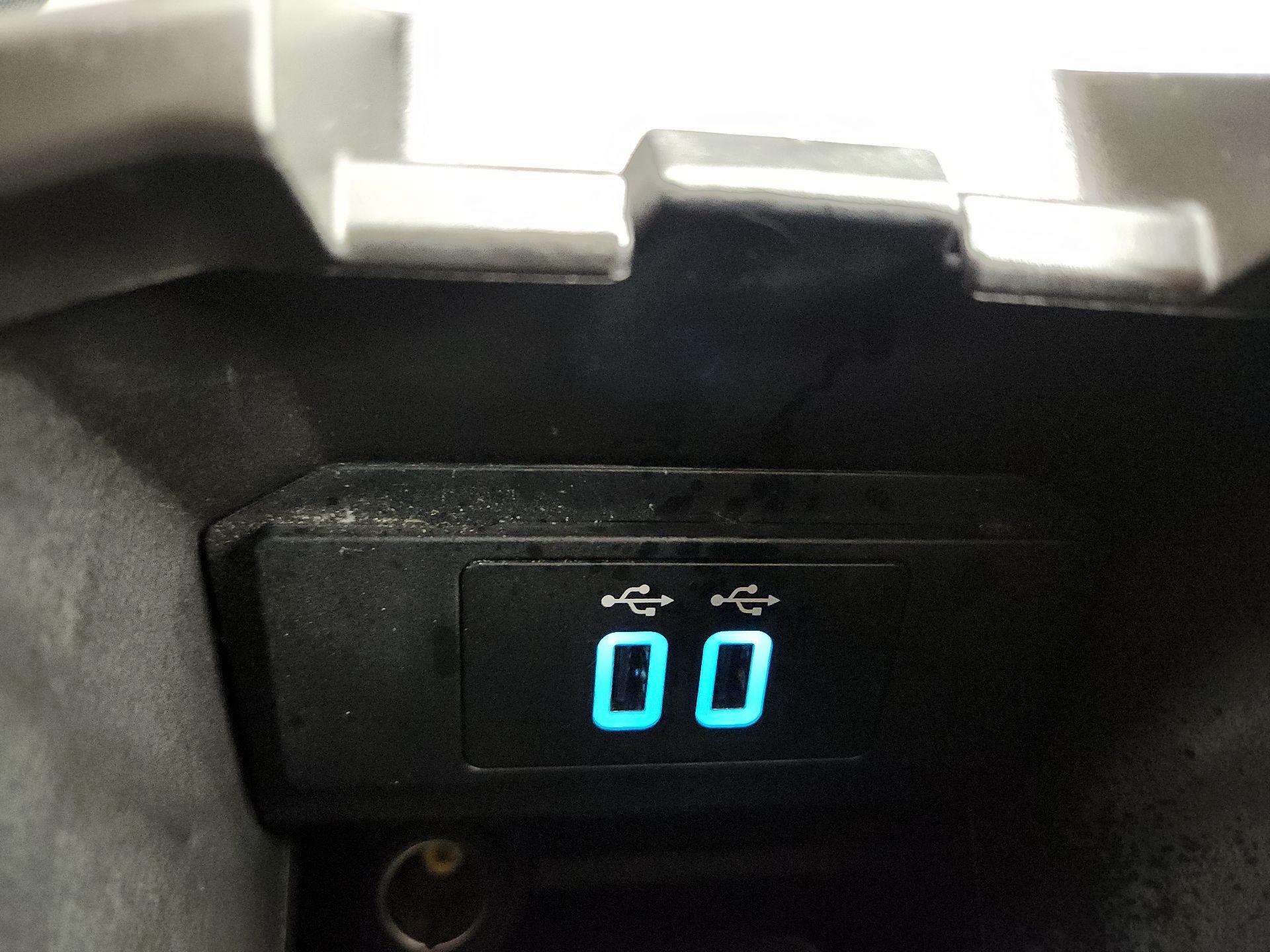 Thumbnail: 2016 Ford C-Max - 19