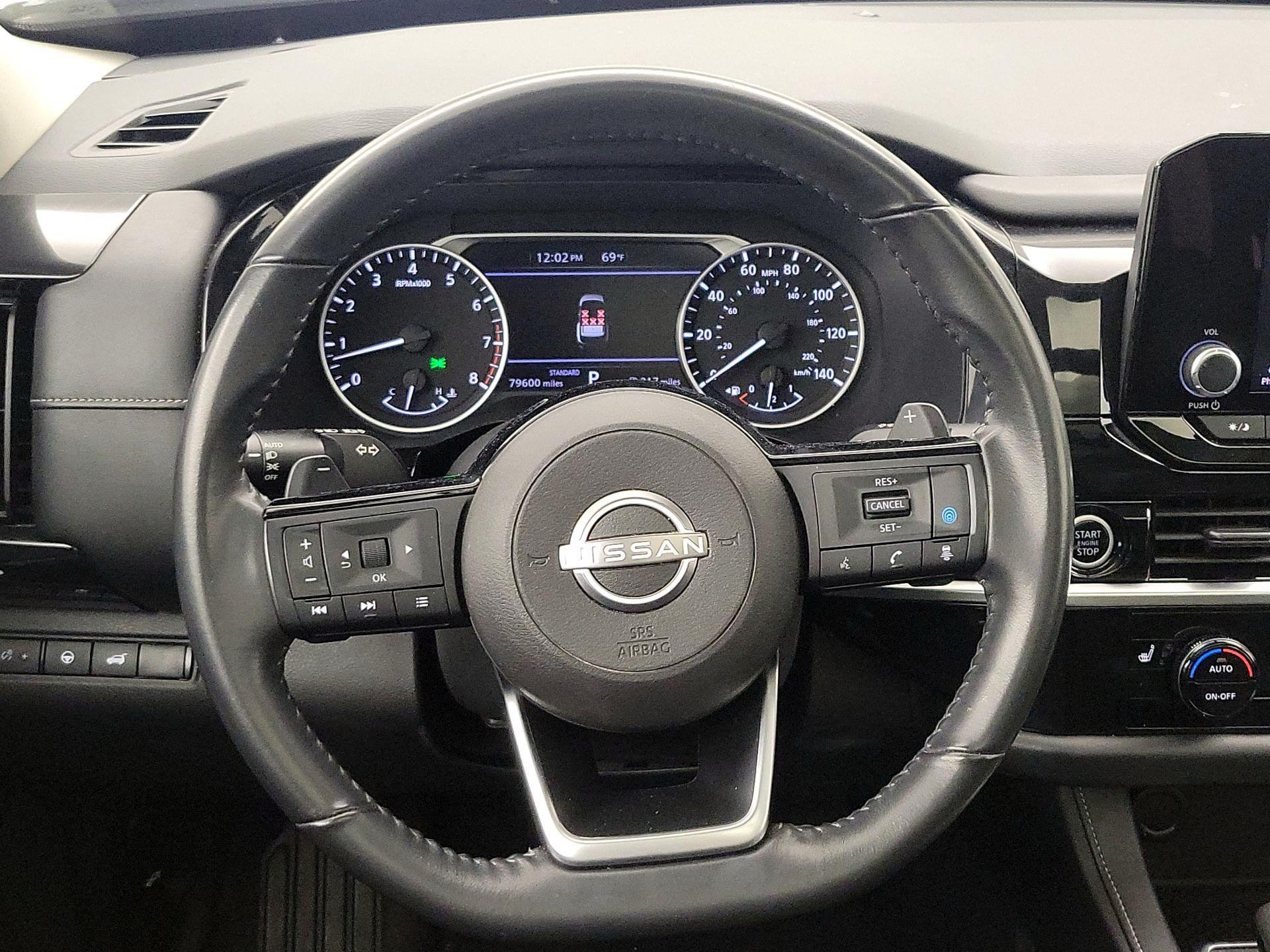 Thumbnail: 2022 Nissan Pathfinder - 10