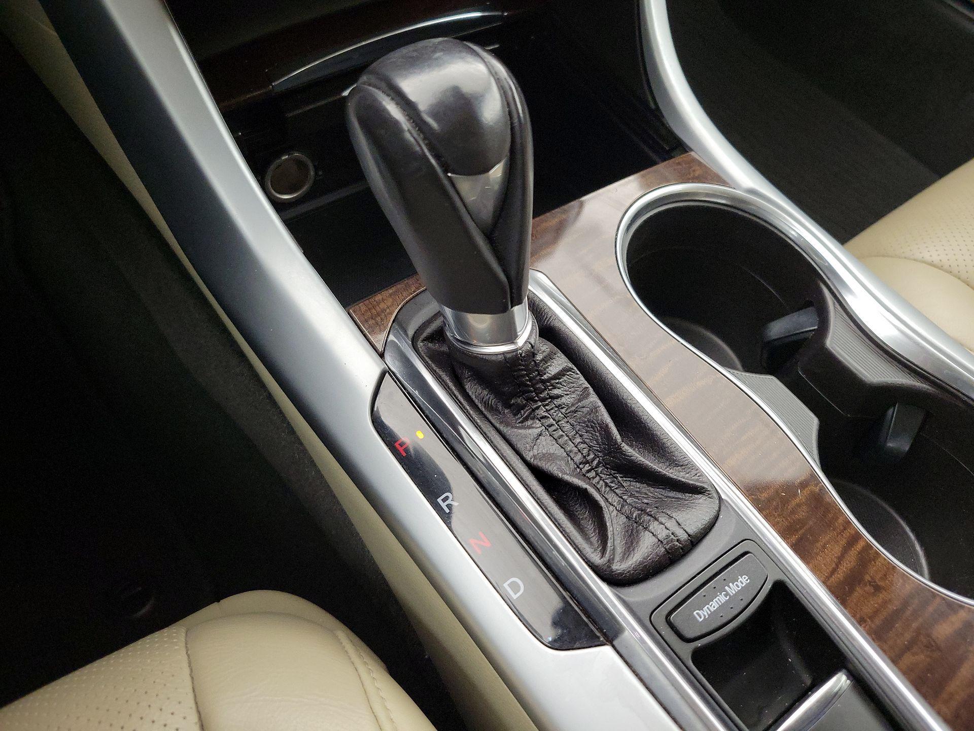 Thumbnail: 2018 Acura TLX - 18