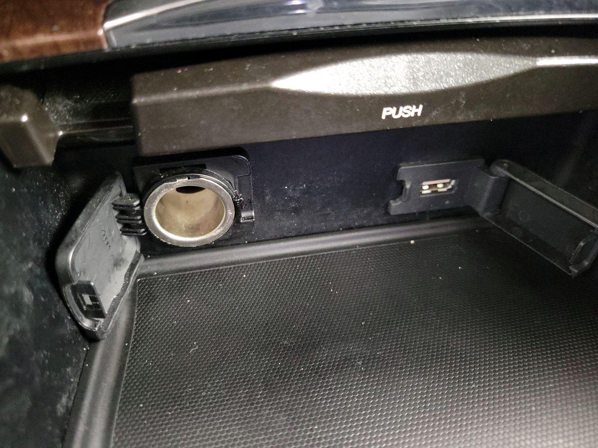 Thumbnail: 2018 Acura TLX - 19