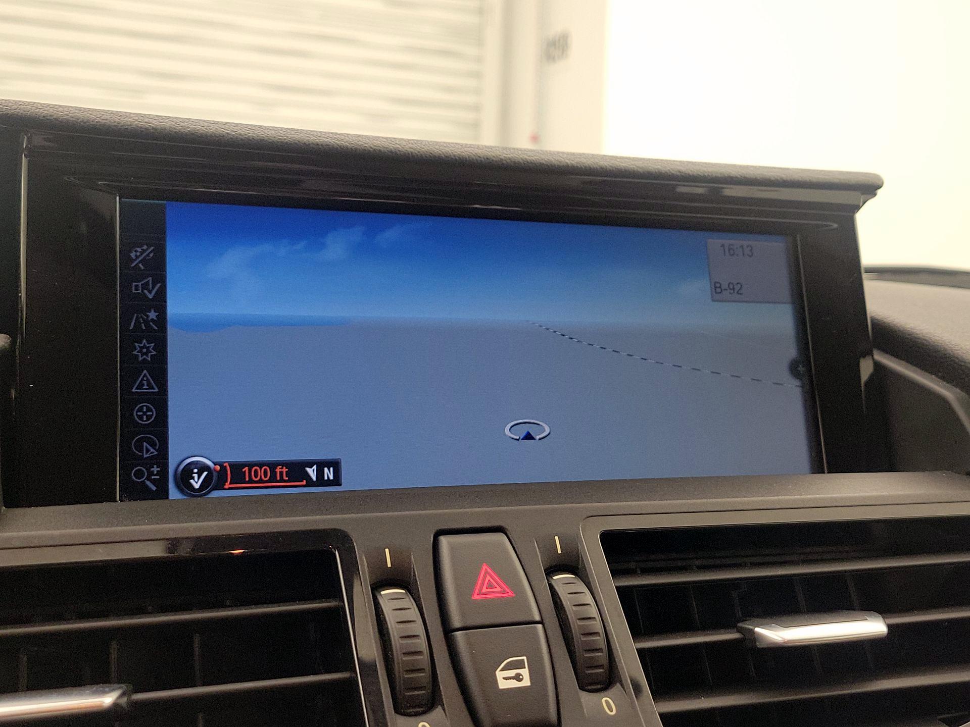 Thumbnail: 2015 BMW Z4 - 14