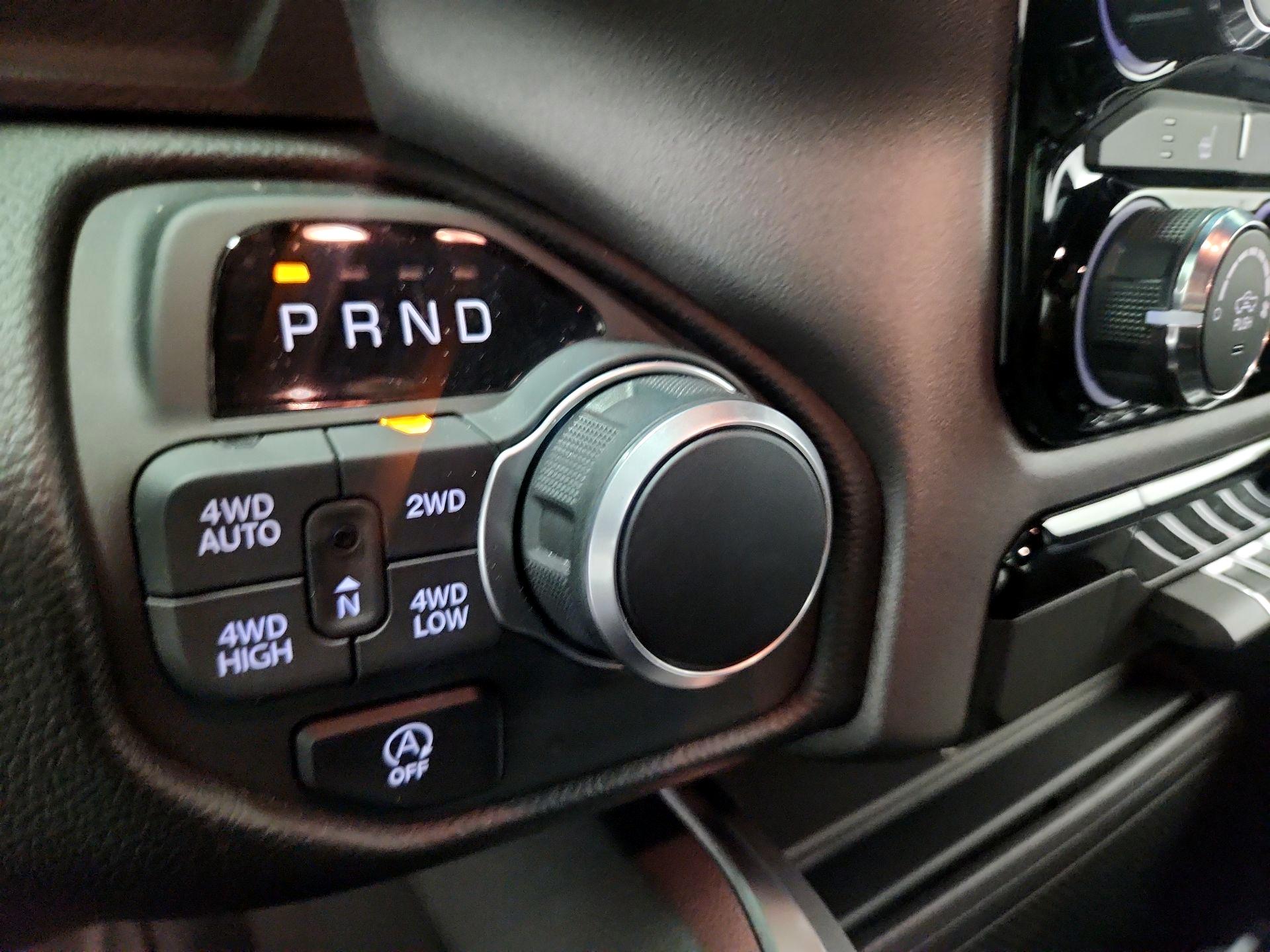 Thumbnail: 2025 RAM 1500 - 17