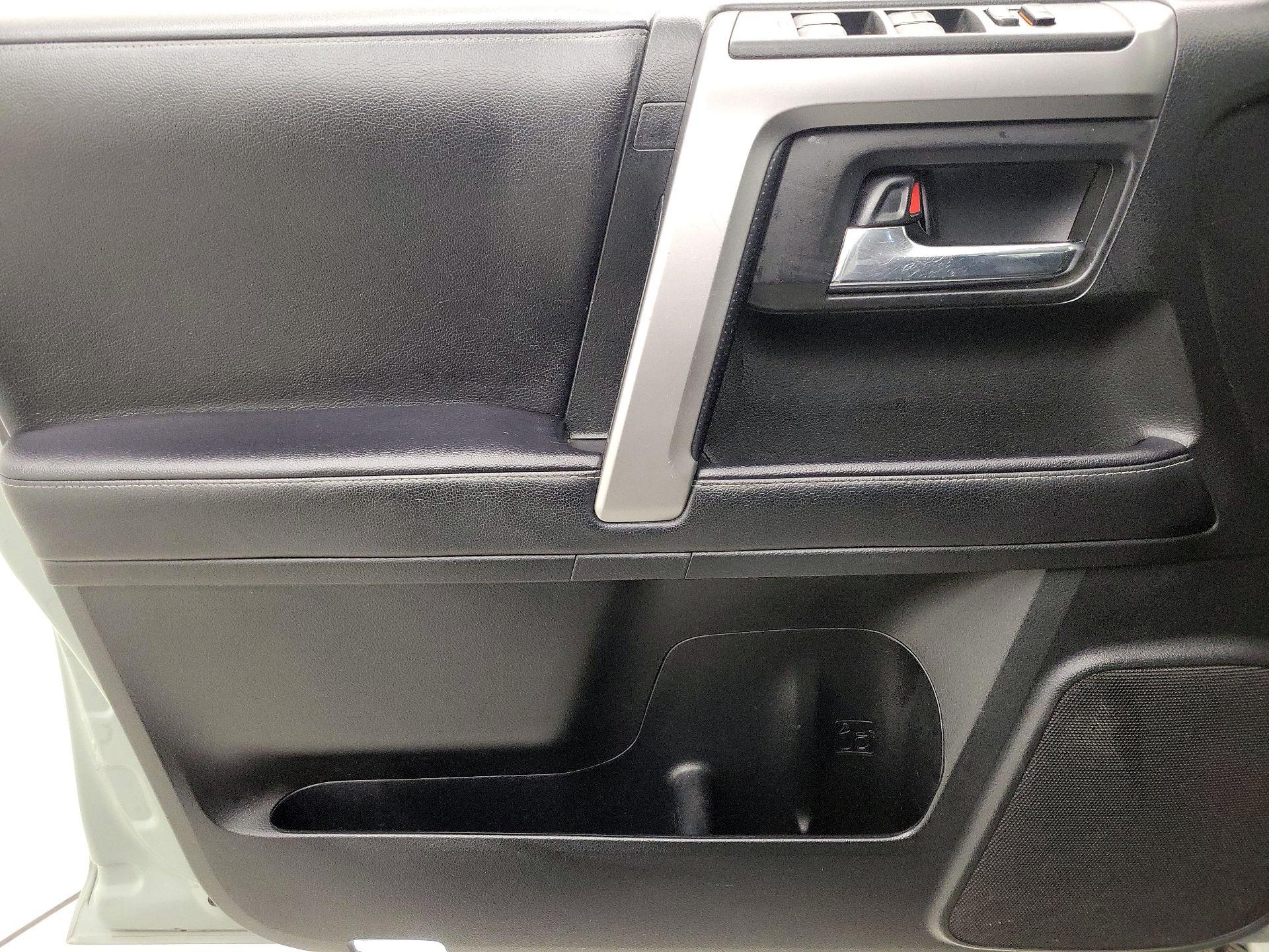 Thumbnail: 2022 Toyota 4Runner - 12