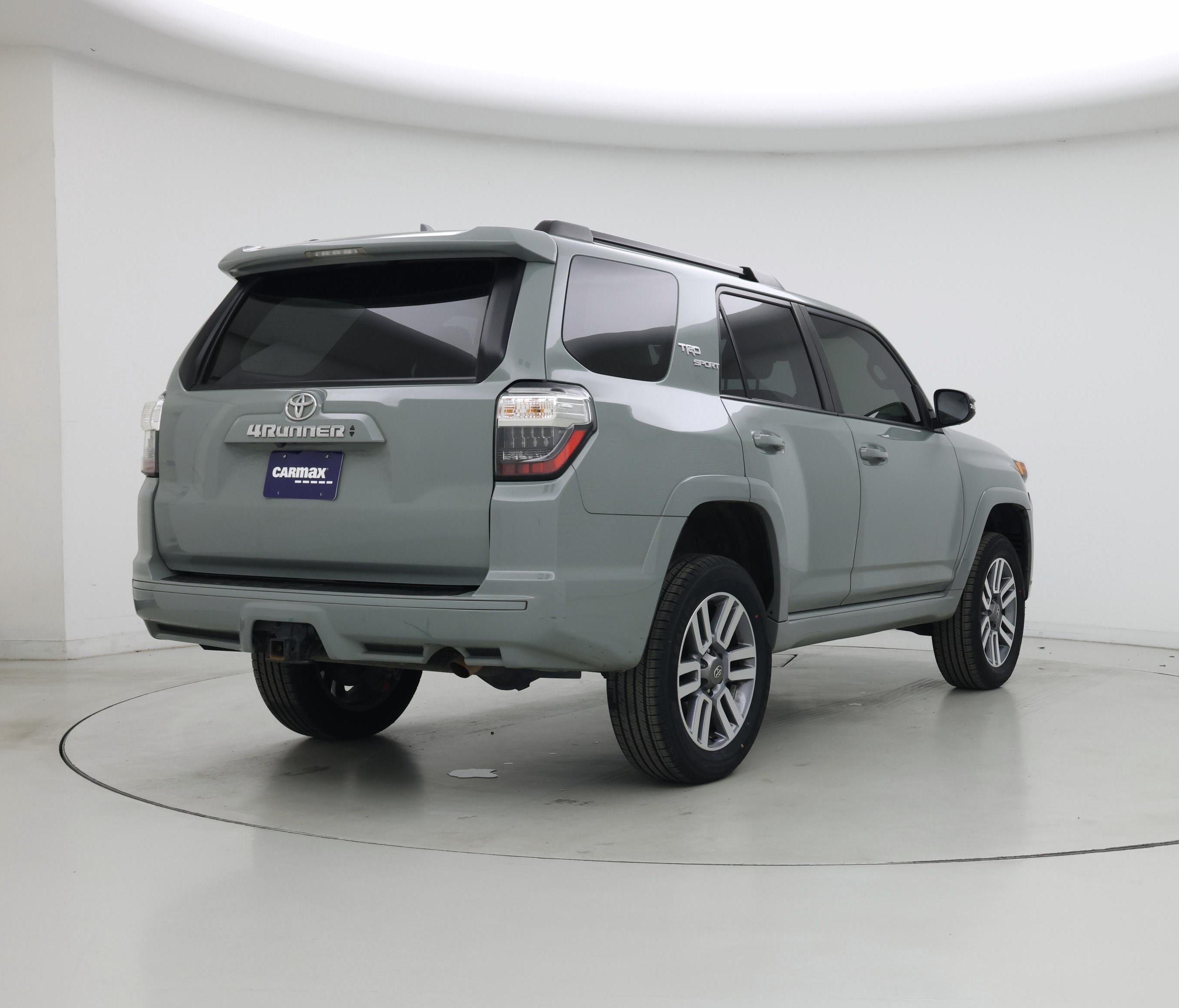 Thumbnail: 2022 Toyota 4Runner - 8