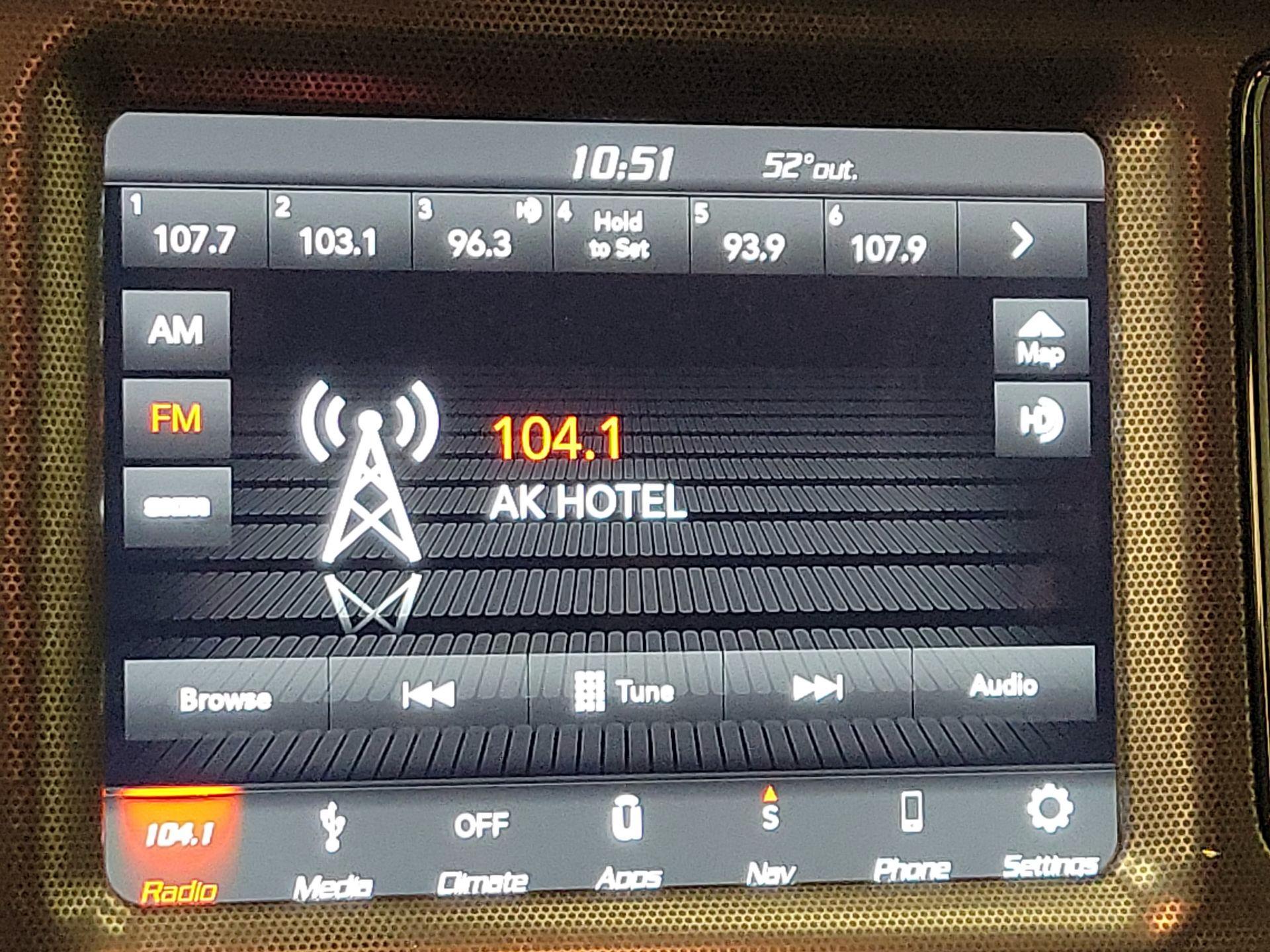 Thumbnail: 2018 Dodge Challenger - 16