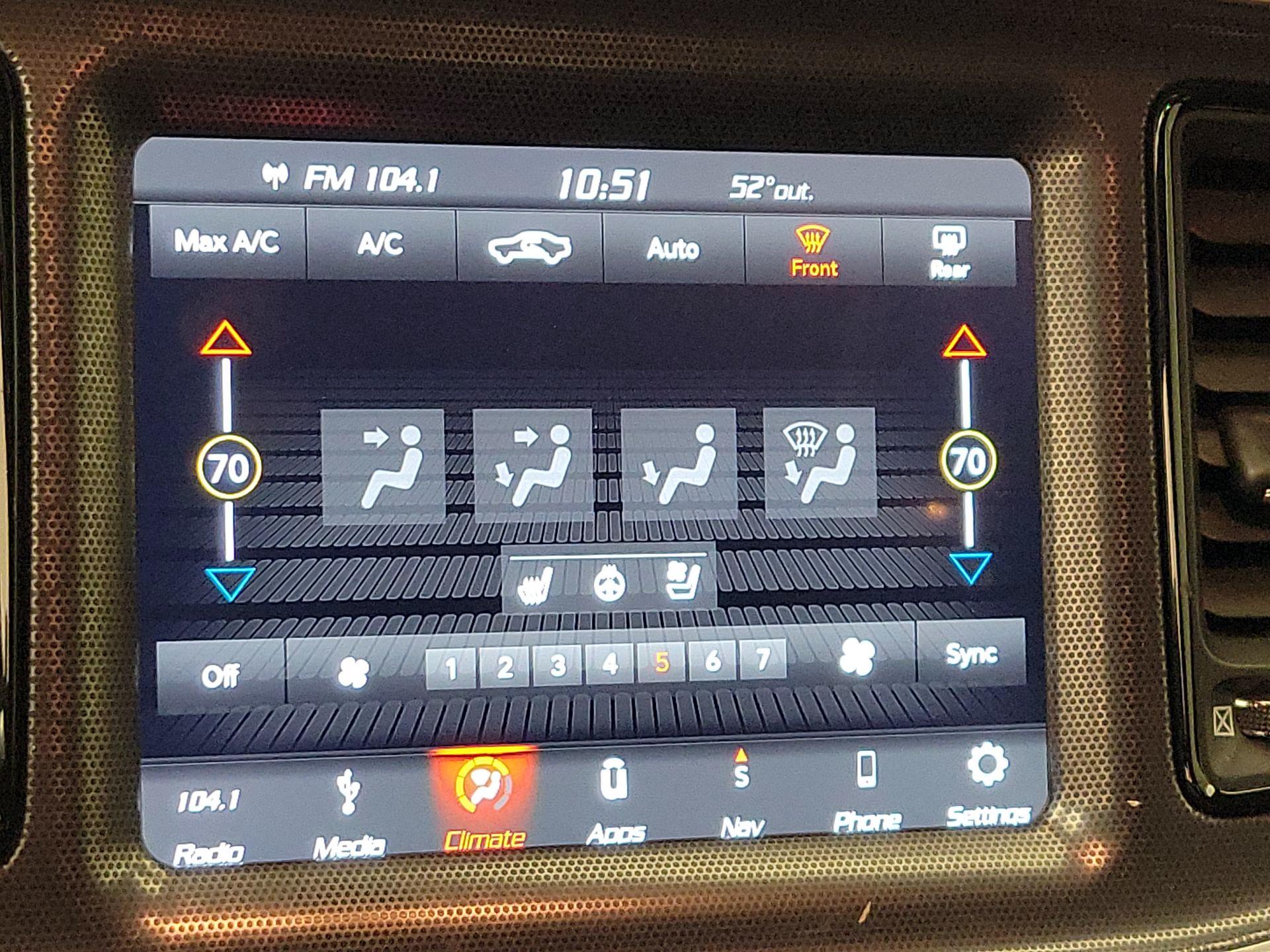 Thumbnail: 2018 Dodge Challenger - 17