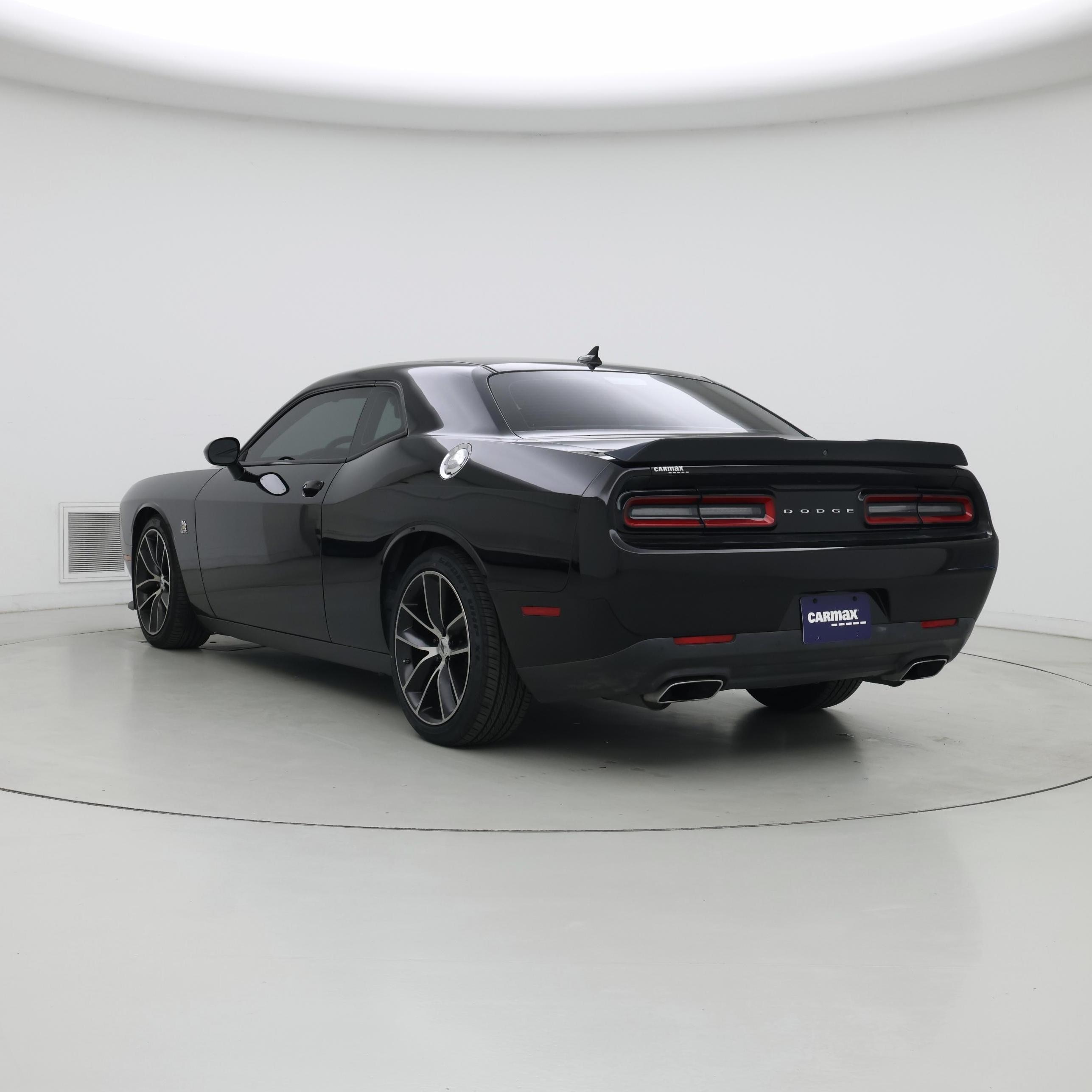 Thumbnail: 2018 Dodge Challenger - 2