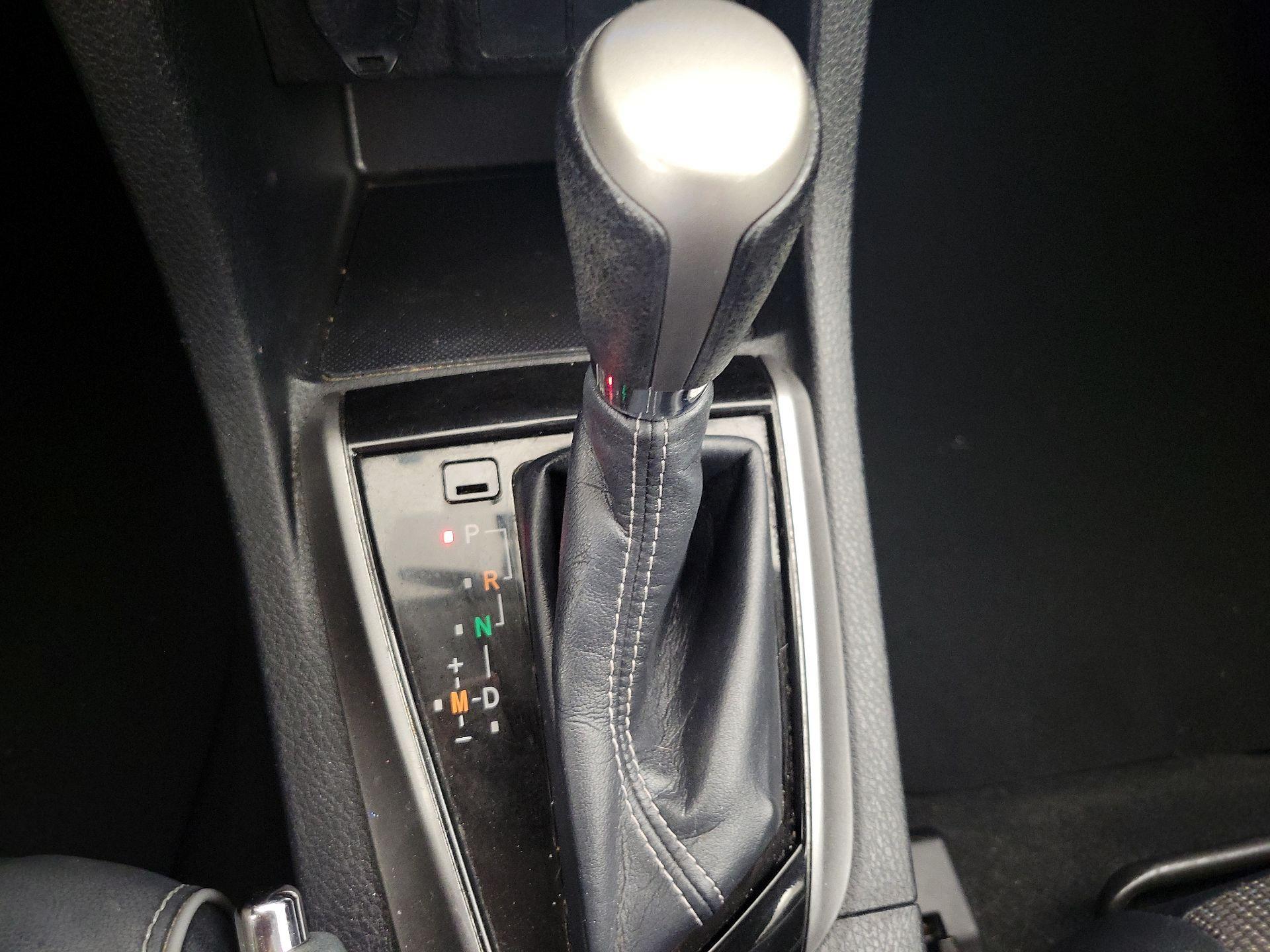 Thumbnail: 2016 Toyota Corolla - 17