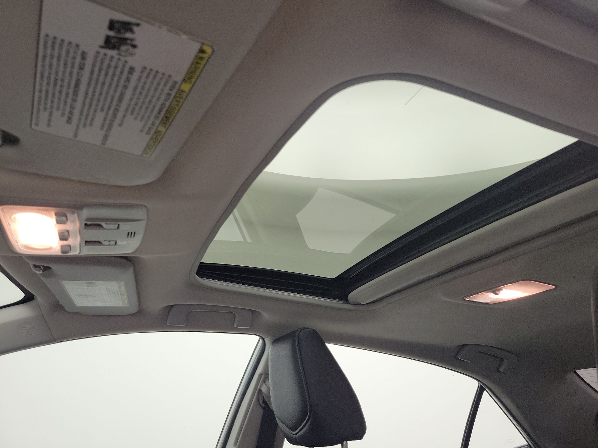 Thumbnail: 2016 Toyota Corolla - 19