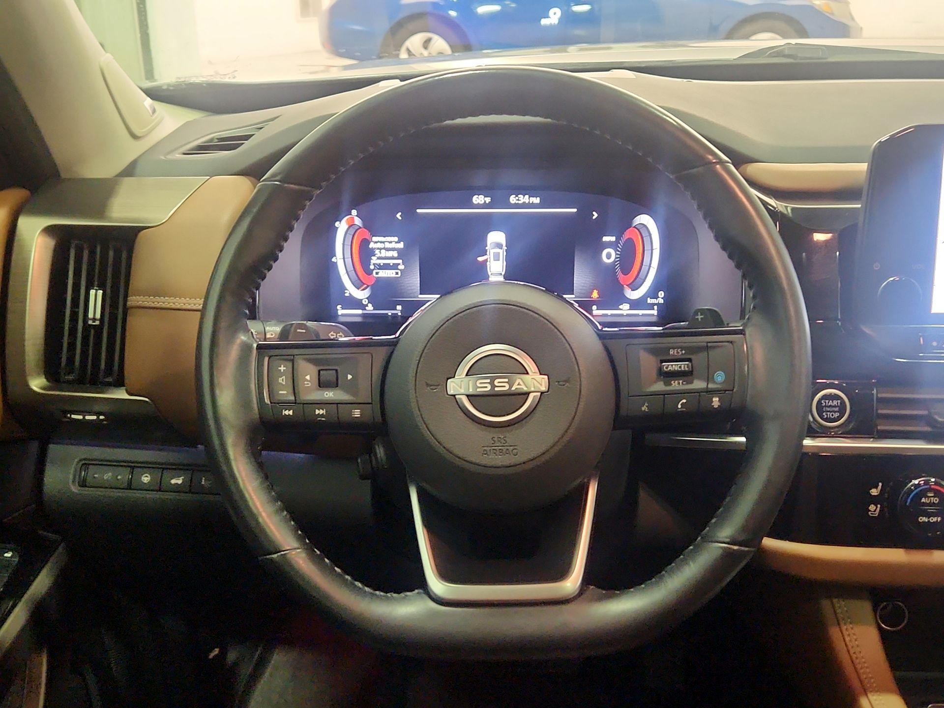 Thumbnail: 2023 Nissan Pathfinder - 10