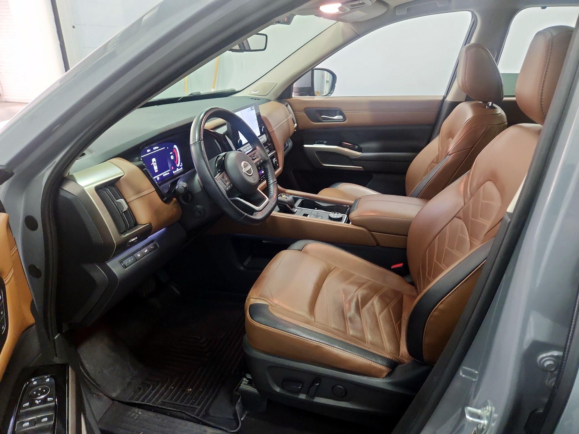 Thumbnail: 2023 Nissan Pathfinder - 11