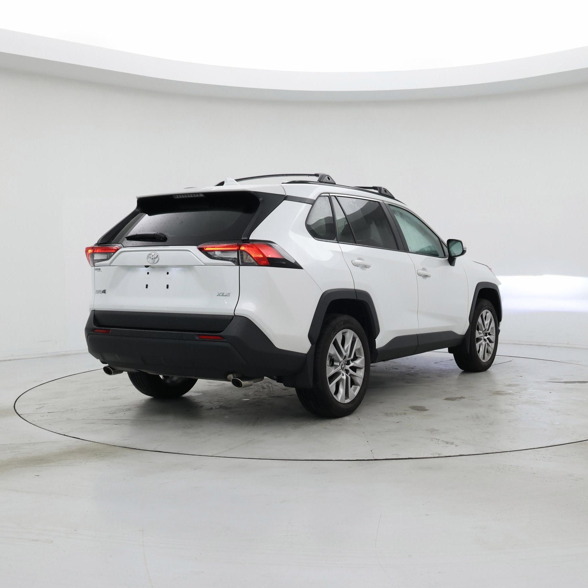 Thumbnail: 2025 Toyota RAV4 - 8