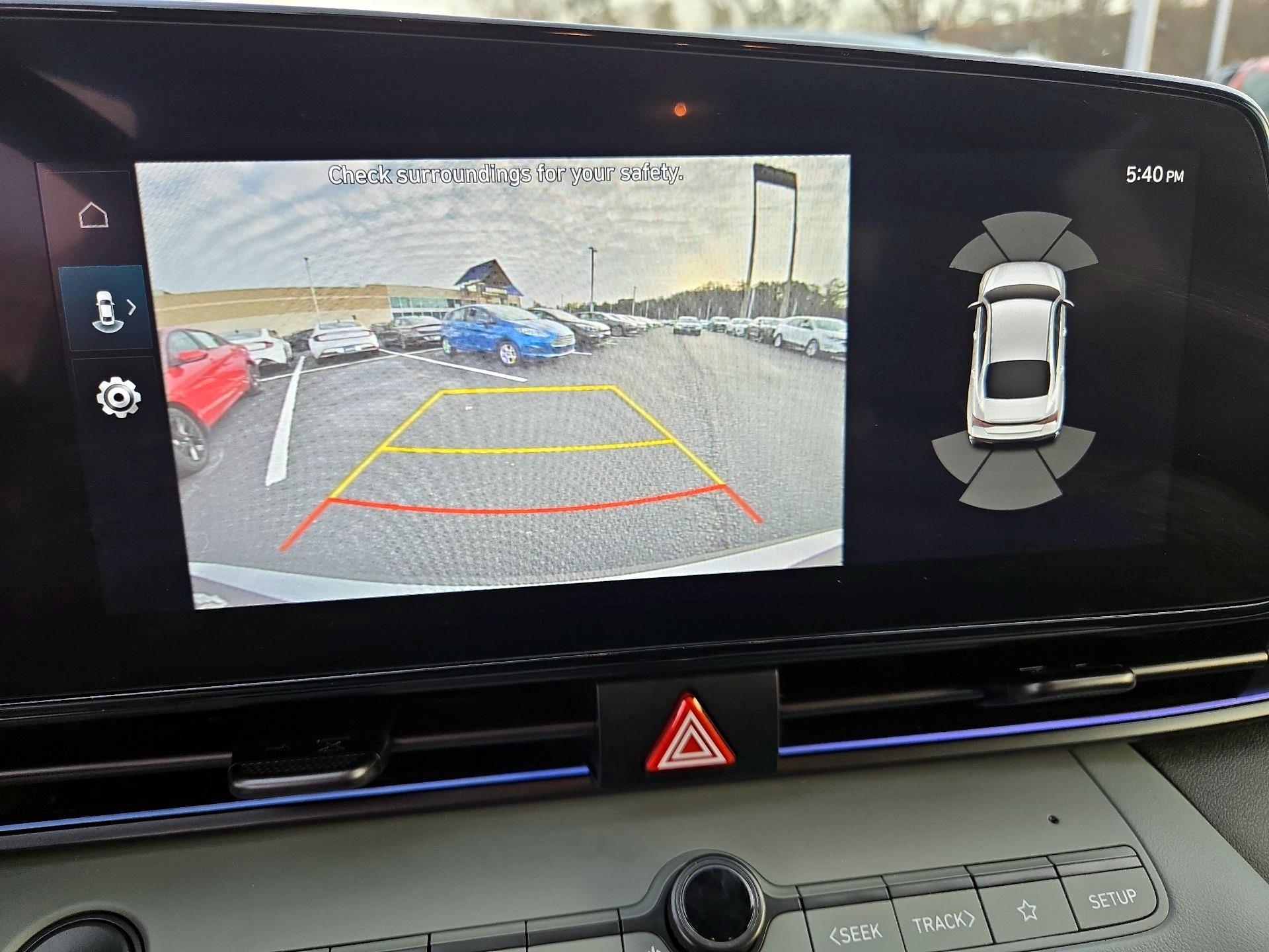 Thumbnail: 2024 Hyundai Elantra - 12