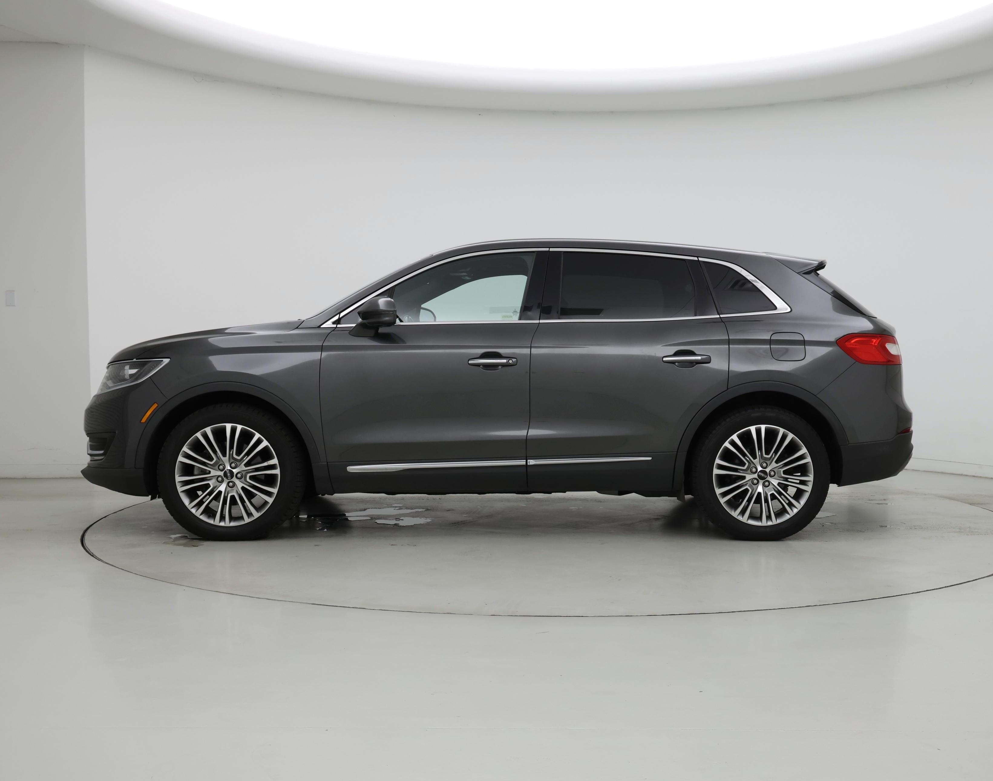 Thumbnail: 2018 Lincoln MKX - 3