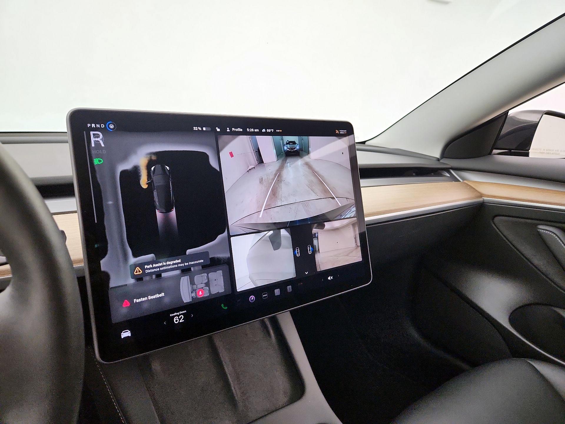 Thumbnail: 2023 Tesla Model 3 - 15